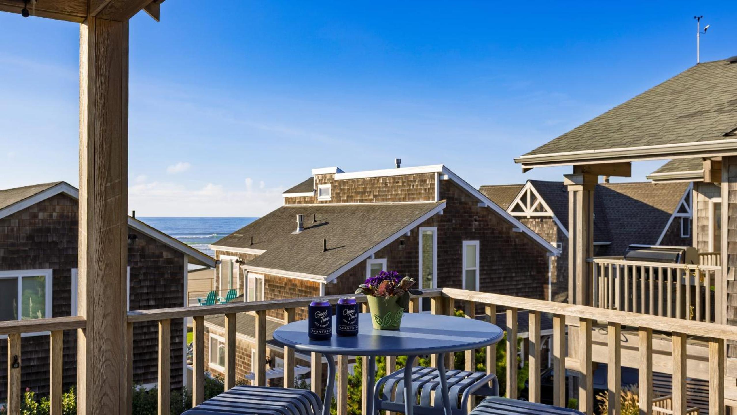 Beachside Retreat w Hot Tub Balcony Dining Blue-Ceiling Charm Sea Cured by AvantStay