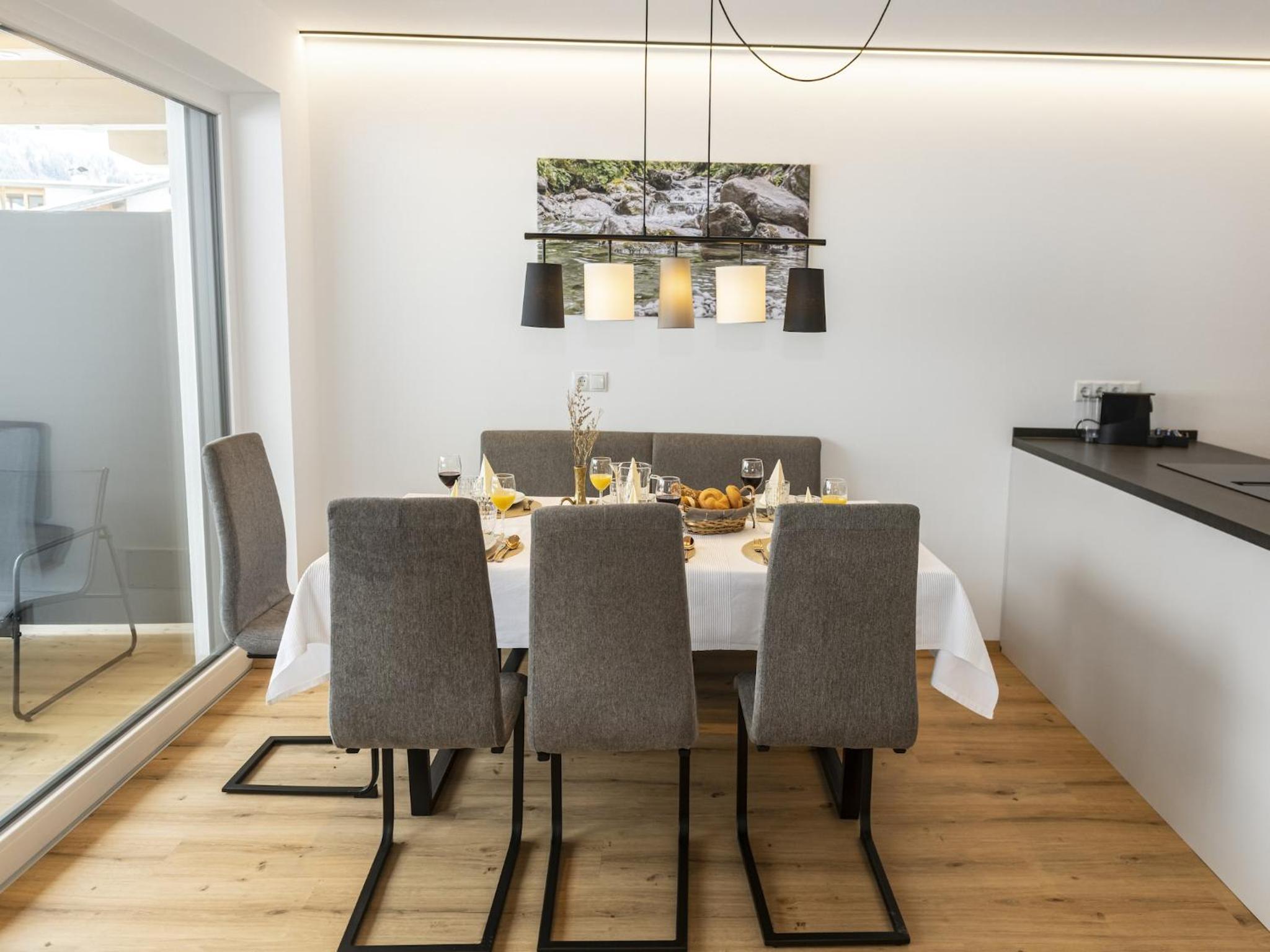 Alpine apartment with dream view & garden feeling