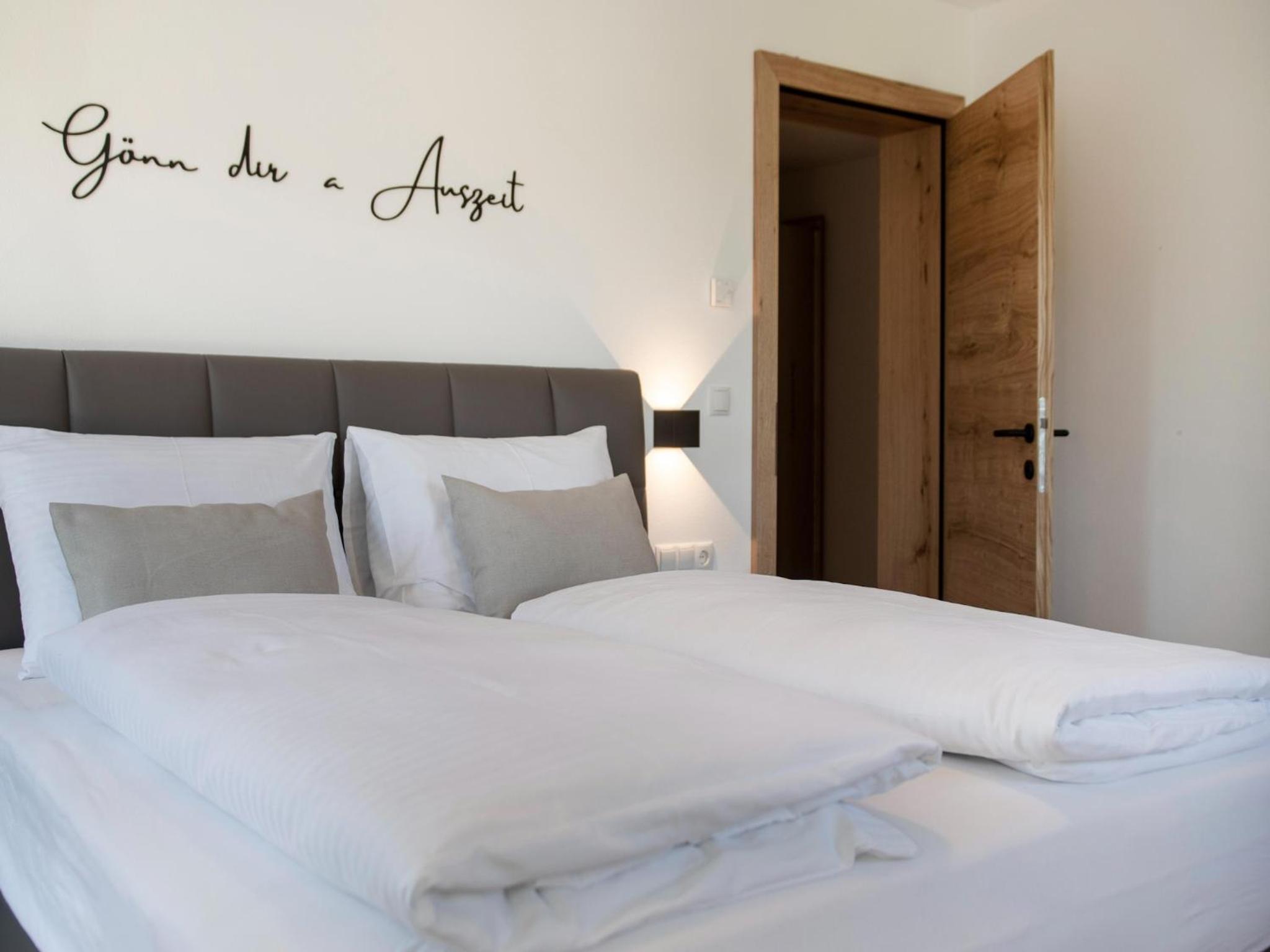 Alpine apartment with dream view & garden feeling