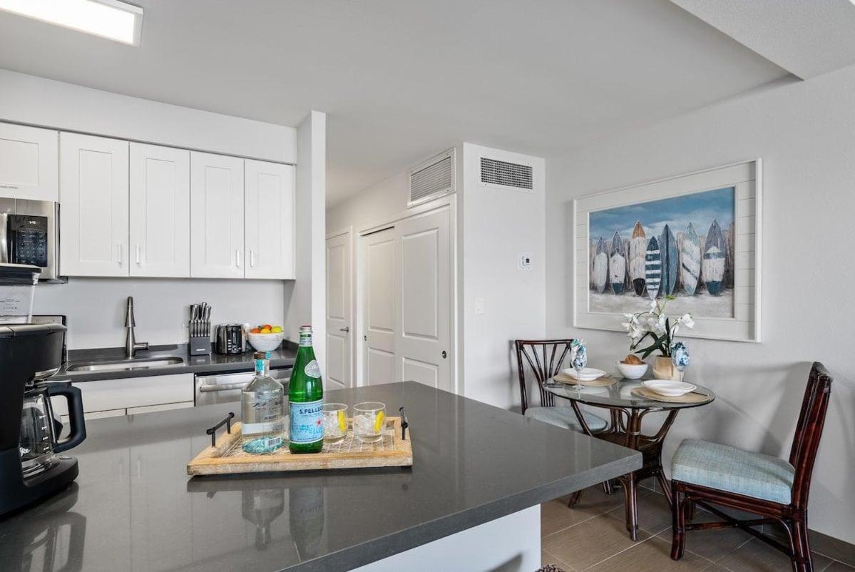 Lahaina Shores 523 · LS 523 Direct Beachfront Studio with Stunni