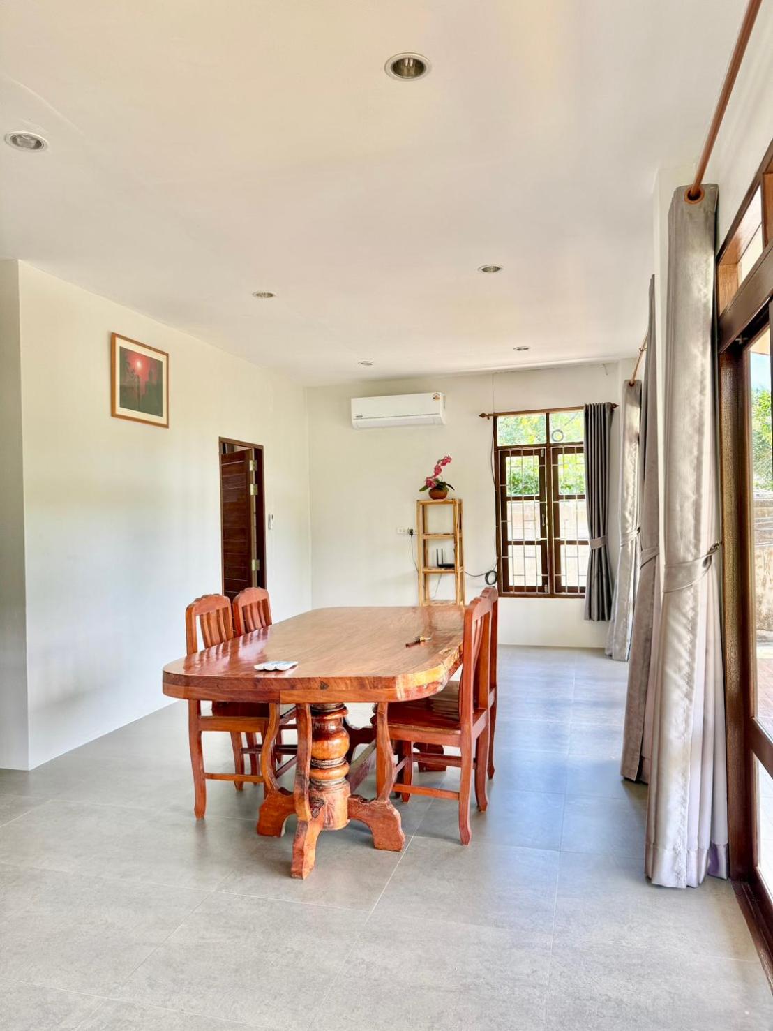 Baan Suan Poolsap - Haad Rin Beach