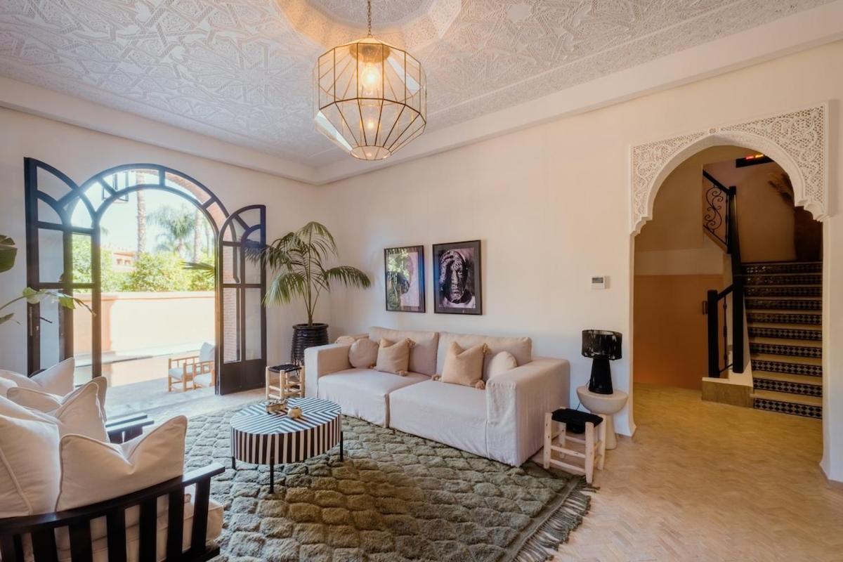 Villa ÈME