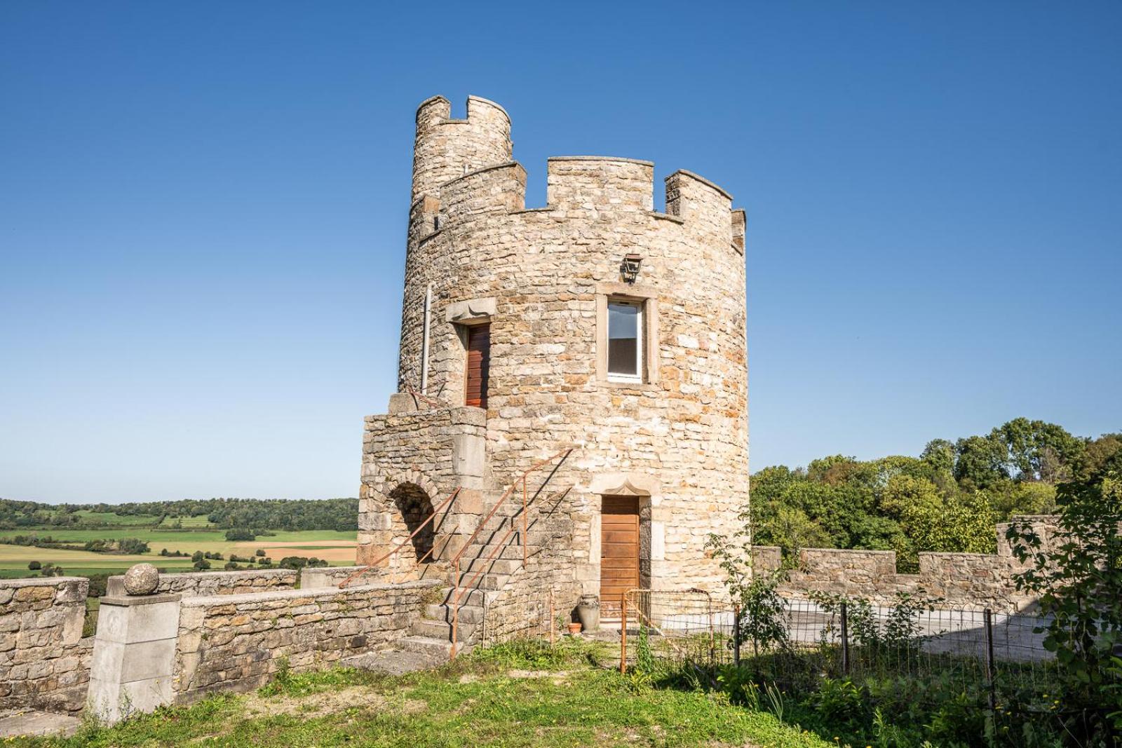 Château de Rosay - view & gardens