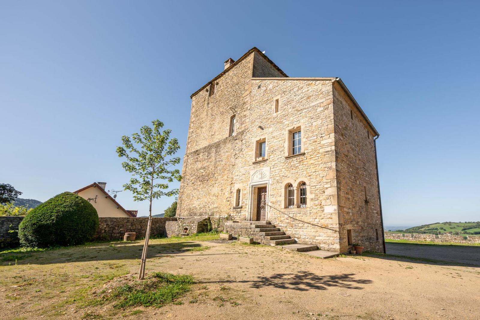 Château de Rosay - view & gardens