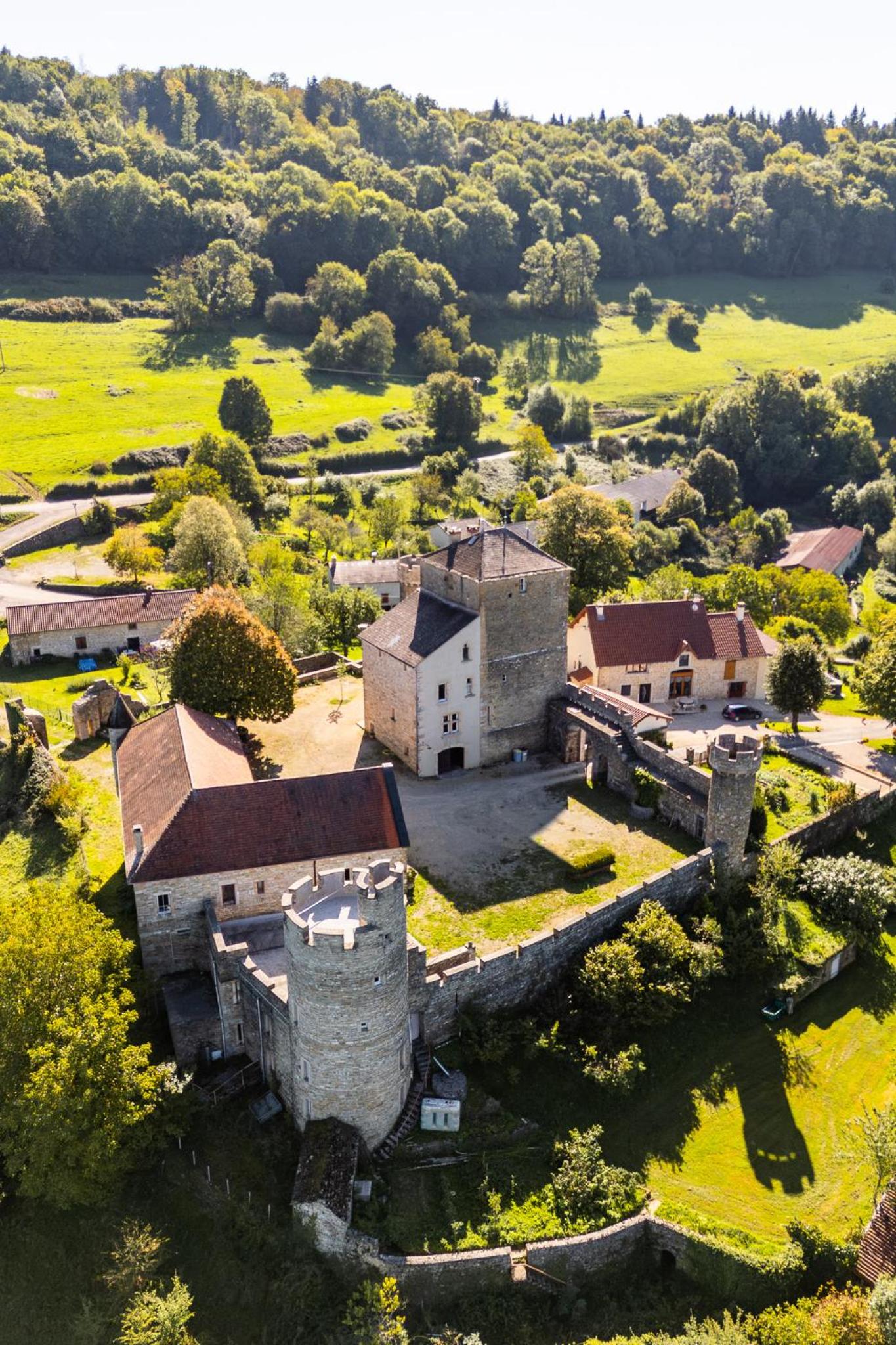 Château de Rosay - view & gardens