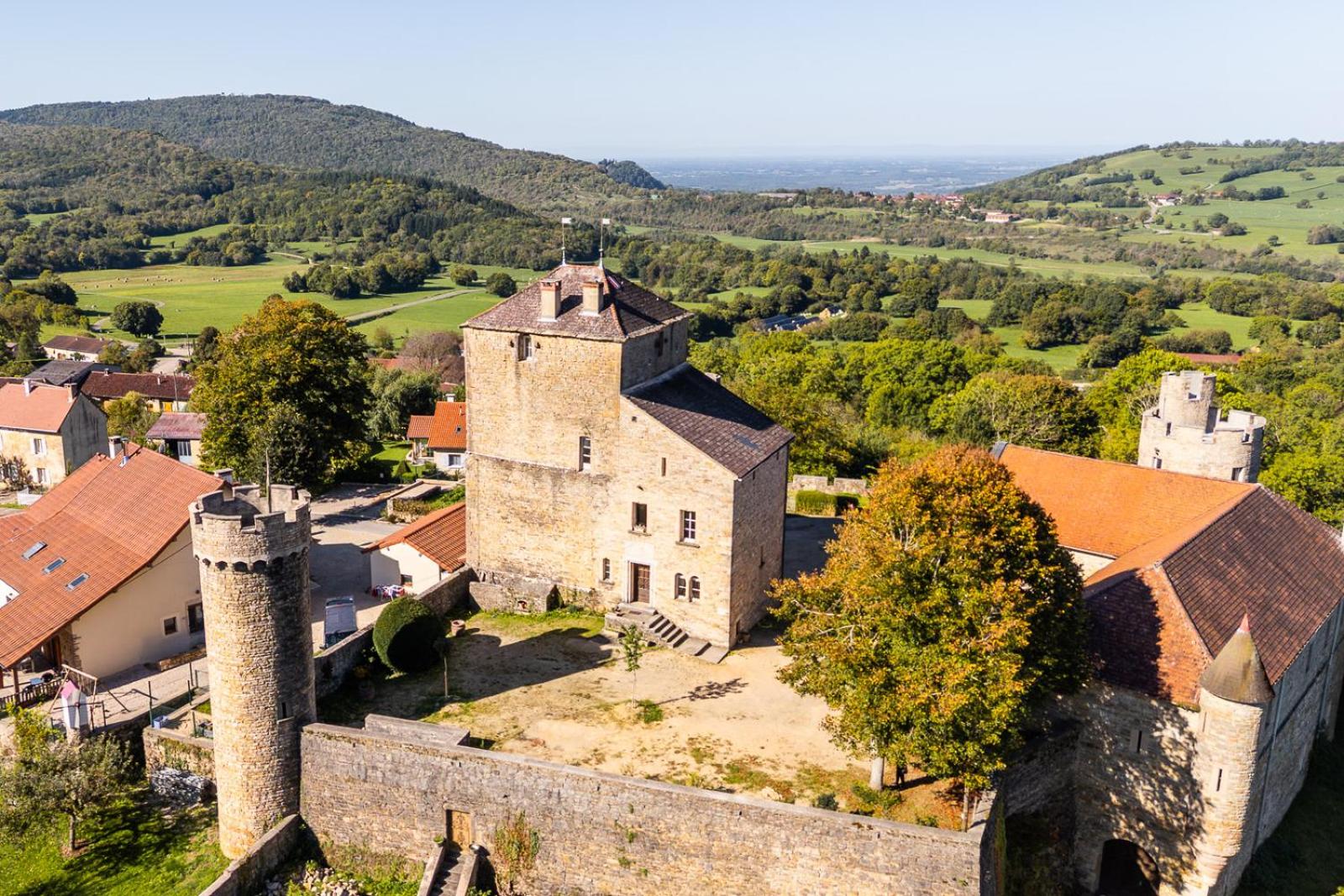 Château de Rosay - view & gardens
