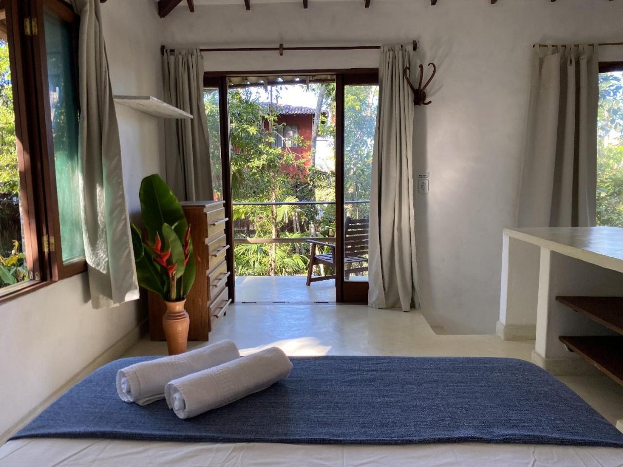Trancoso- Chalé Mituca e Anna- 1 quarto e 2 banheiros