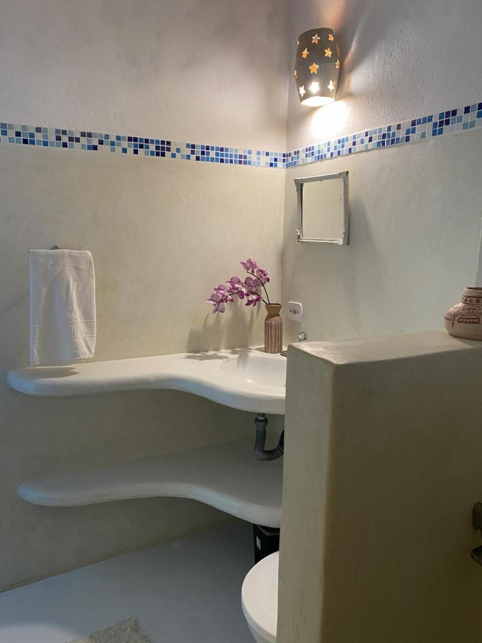 Trancoso- Chalé Mituca e Anna- 1 quarto e 2 banheiros