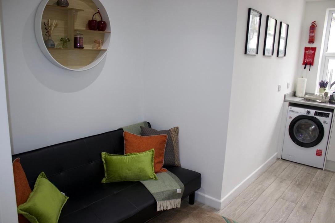 Spacious 2-Bed Apartment
