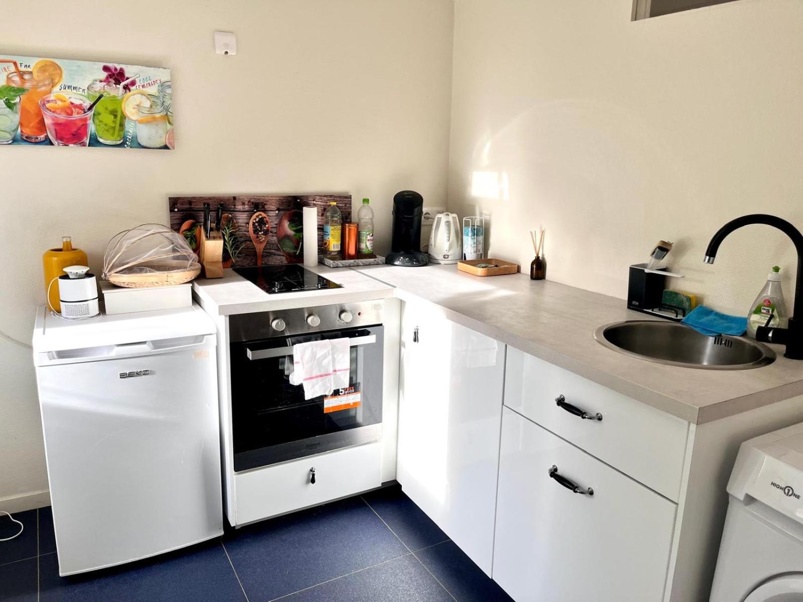Sunny Suite by Leslodgespa - Studio moderne et coloré, proche de Bâle et de l'aéroport