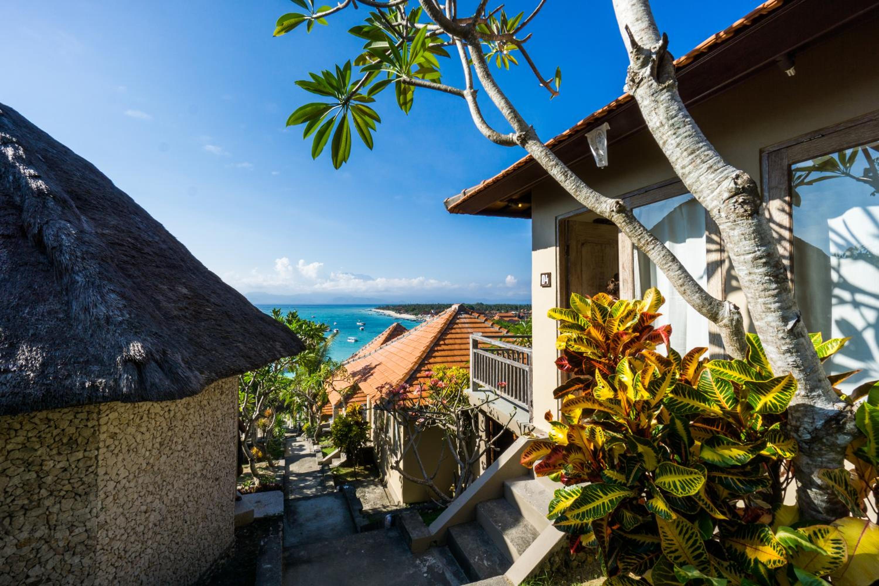 Ware Ware Surf Bungalow Lembongan