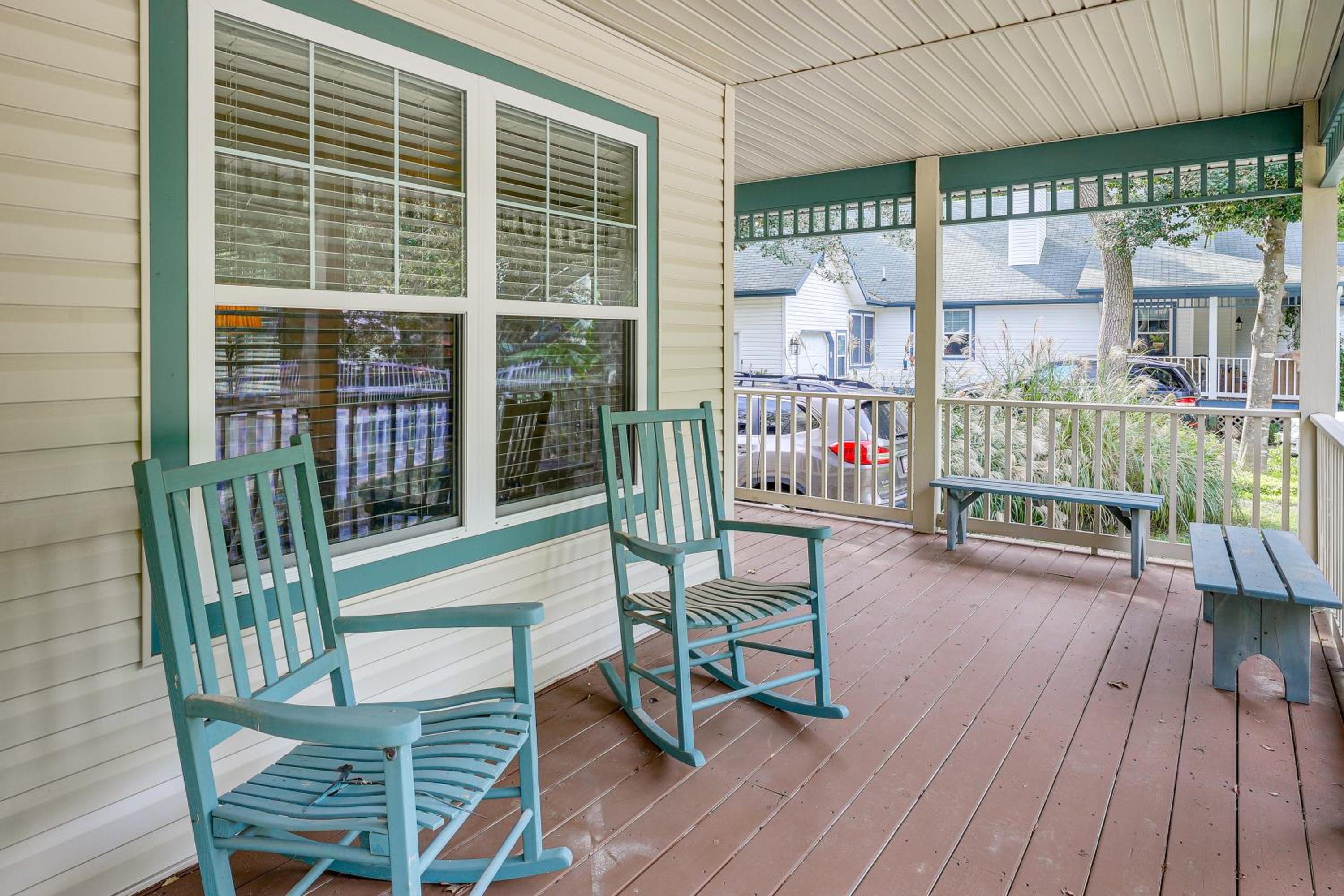 2 Mi to Bethany Beach! Family Getaway with Deck