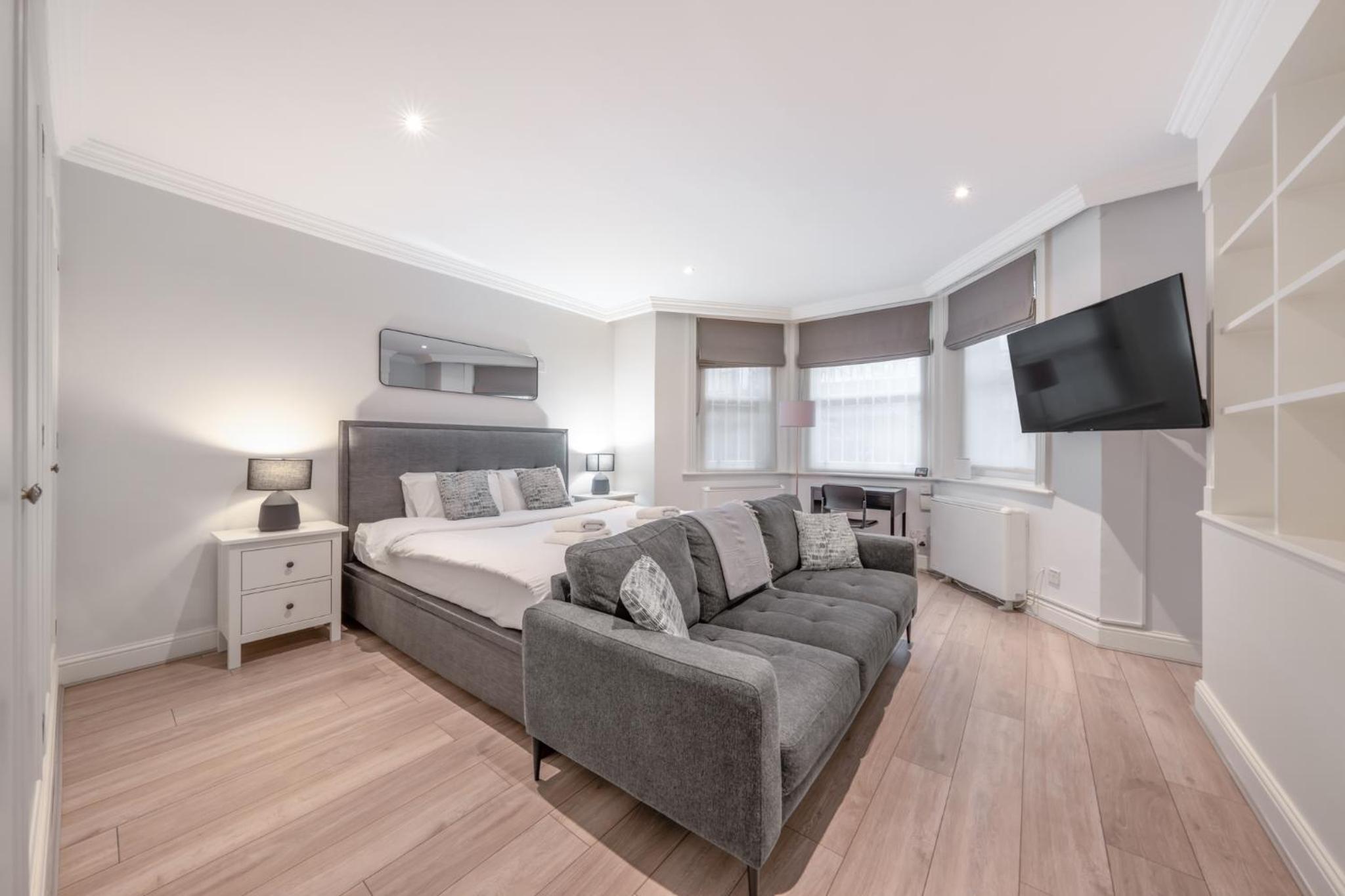 The Knightsbridge Suites