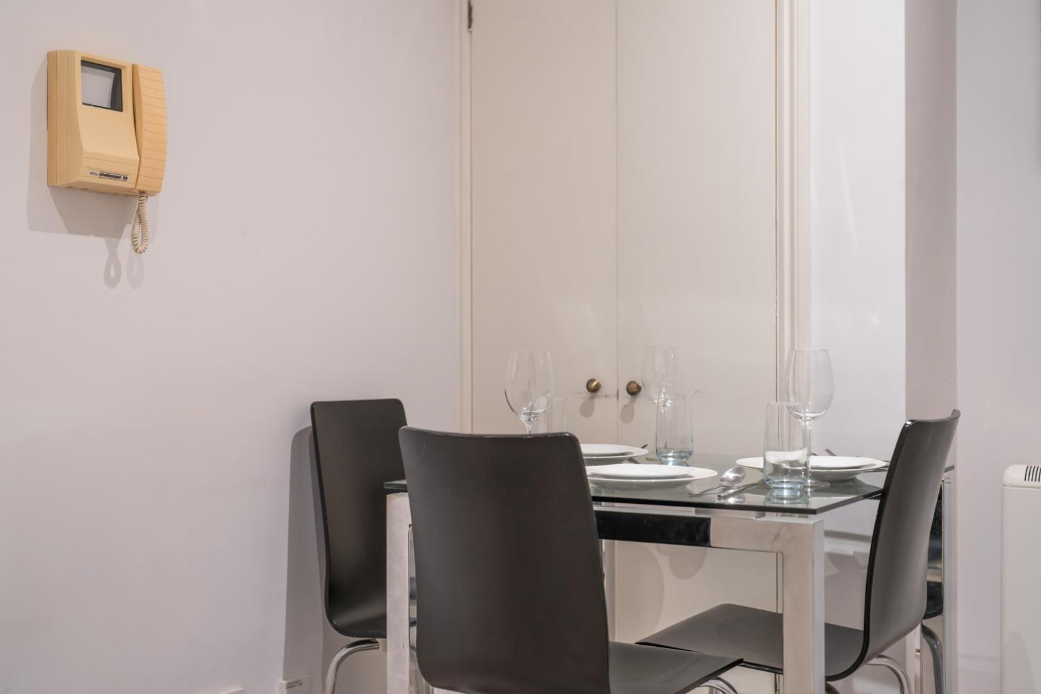 The Knightsbridge Suites