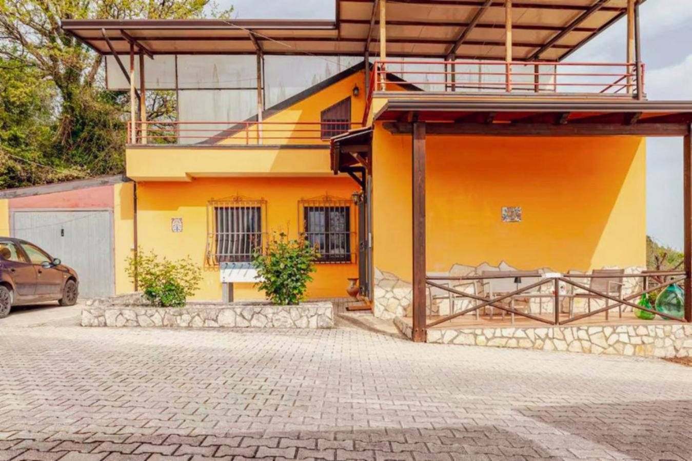 Panoramic Villa with Exclusive Pool in Irpinia