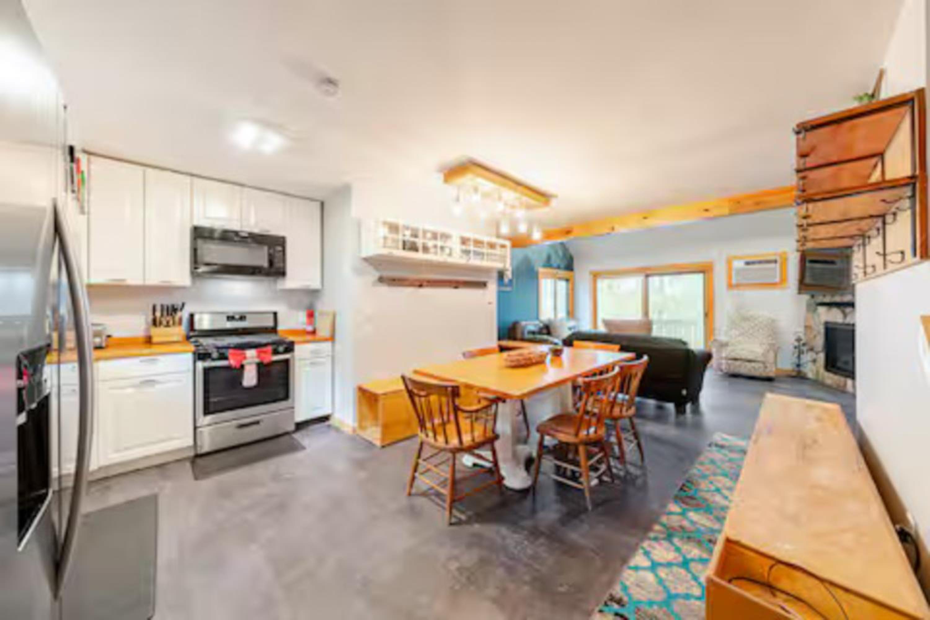 Ski-InandSki-Out Camelback Mtn Retreat with Hot Tub