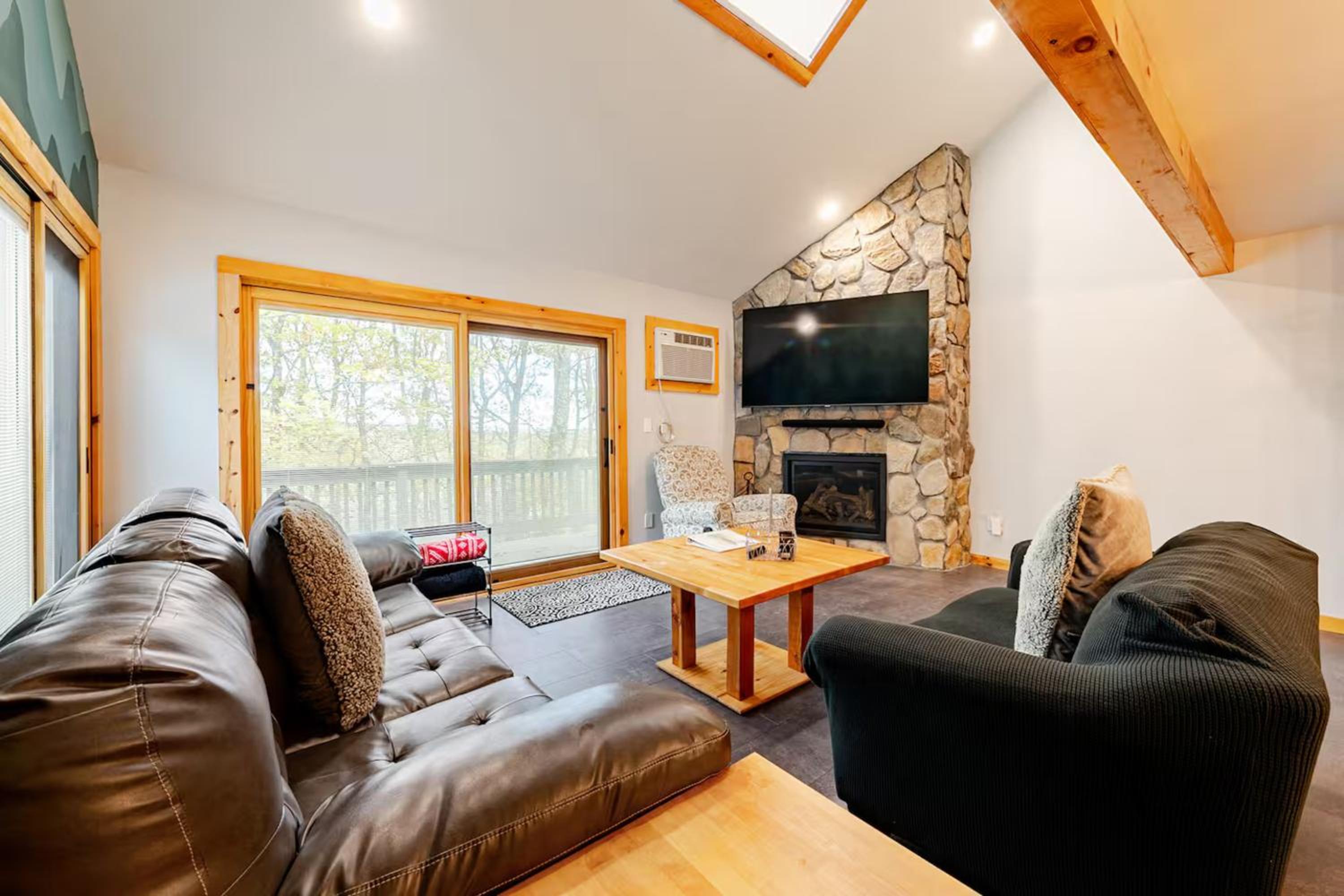 Ski-InandSki-Out Camelback Mtn Retreat with Hot Tub