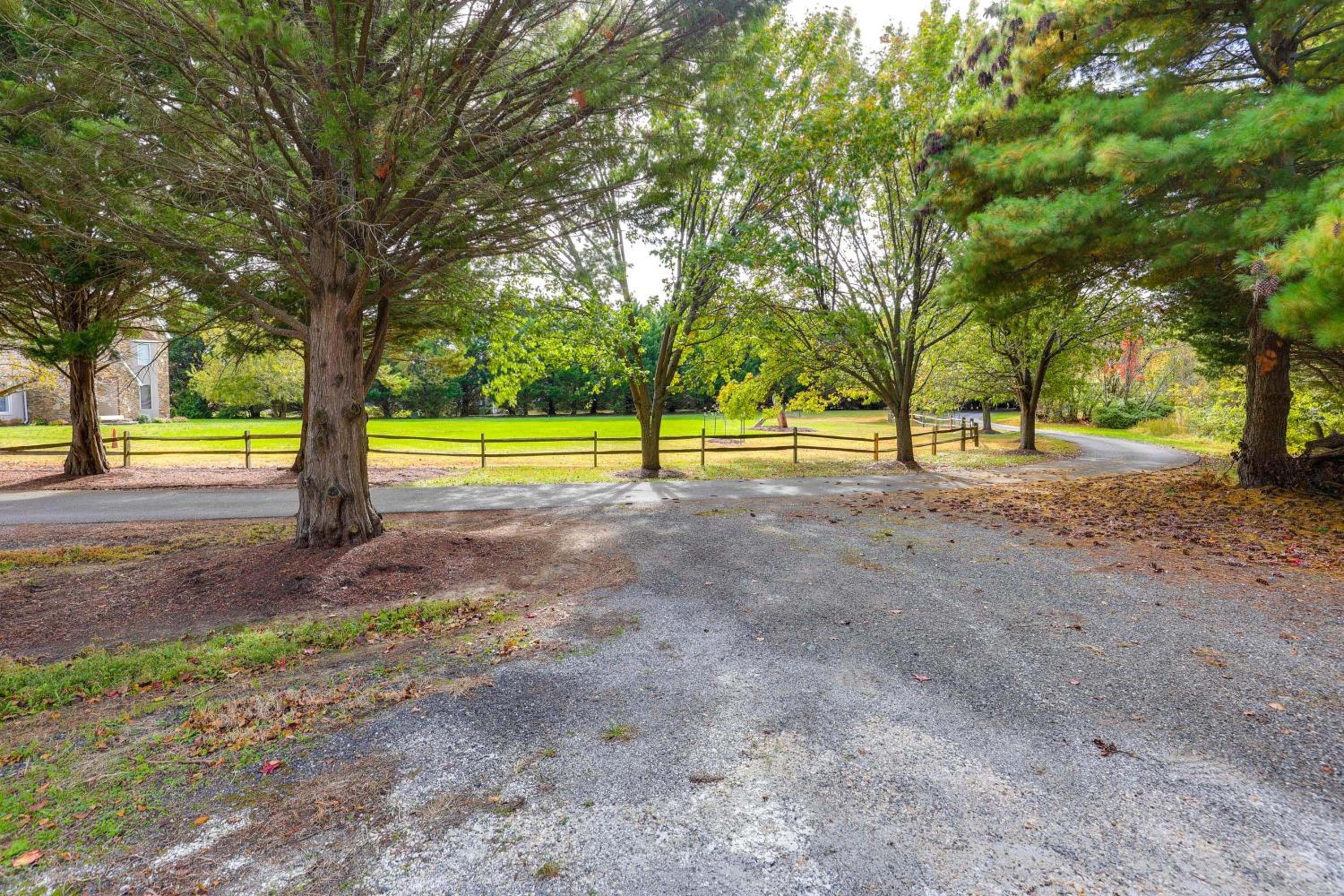 Chesapeake Bay Views and Private Deck Cozy Cottage