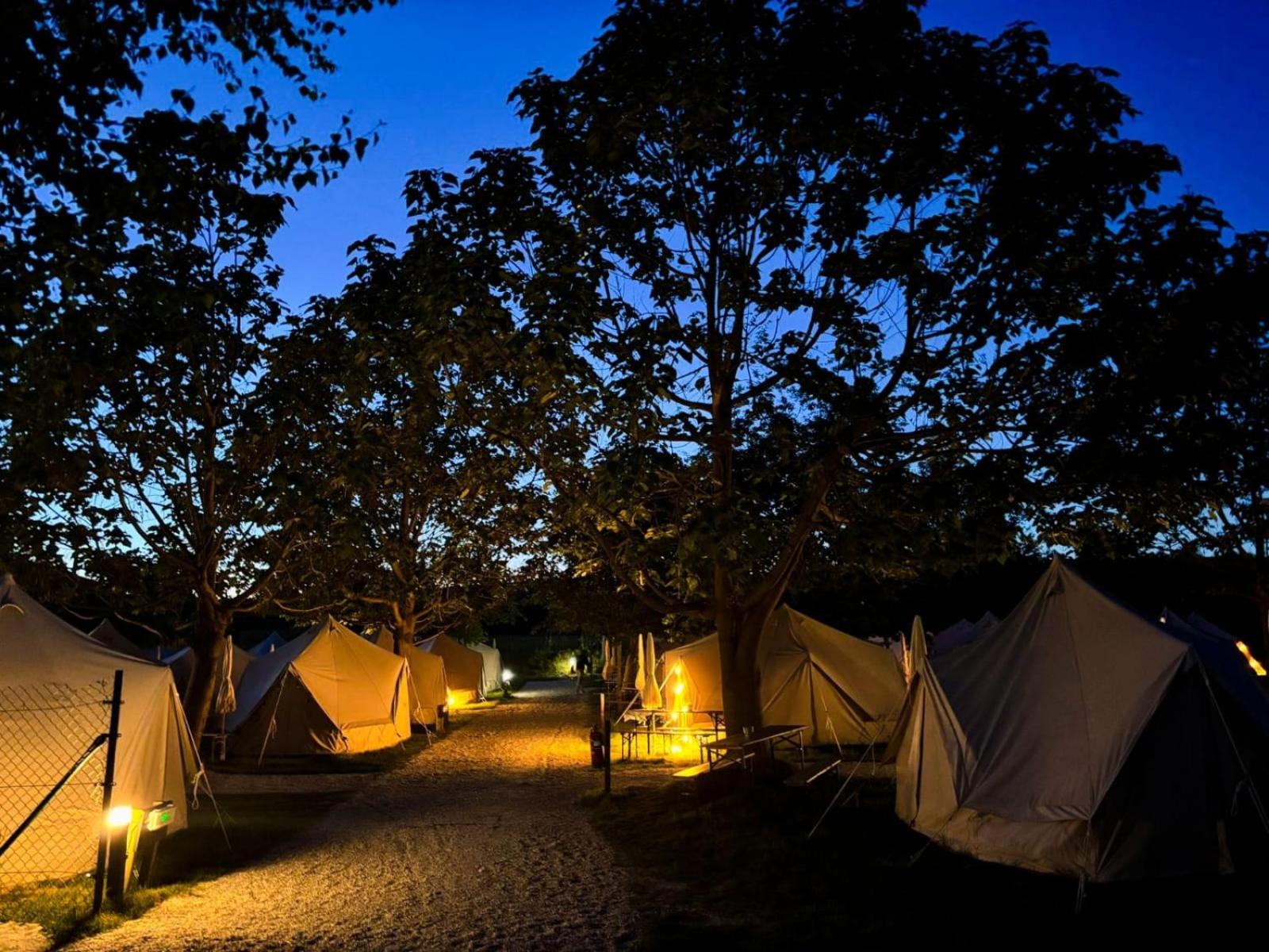 O Pedrouzo Pilgrim Camp