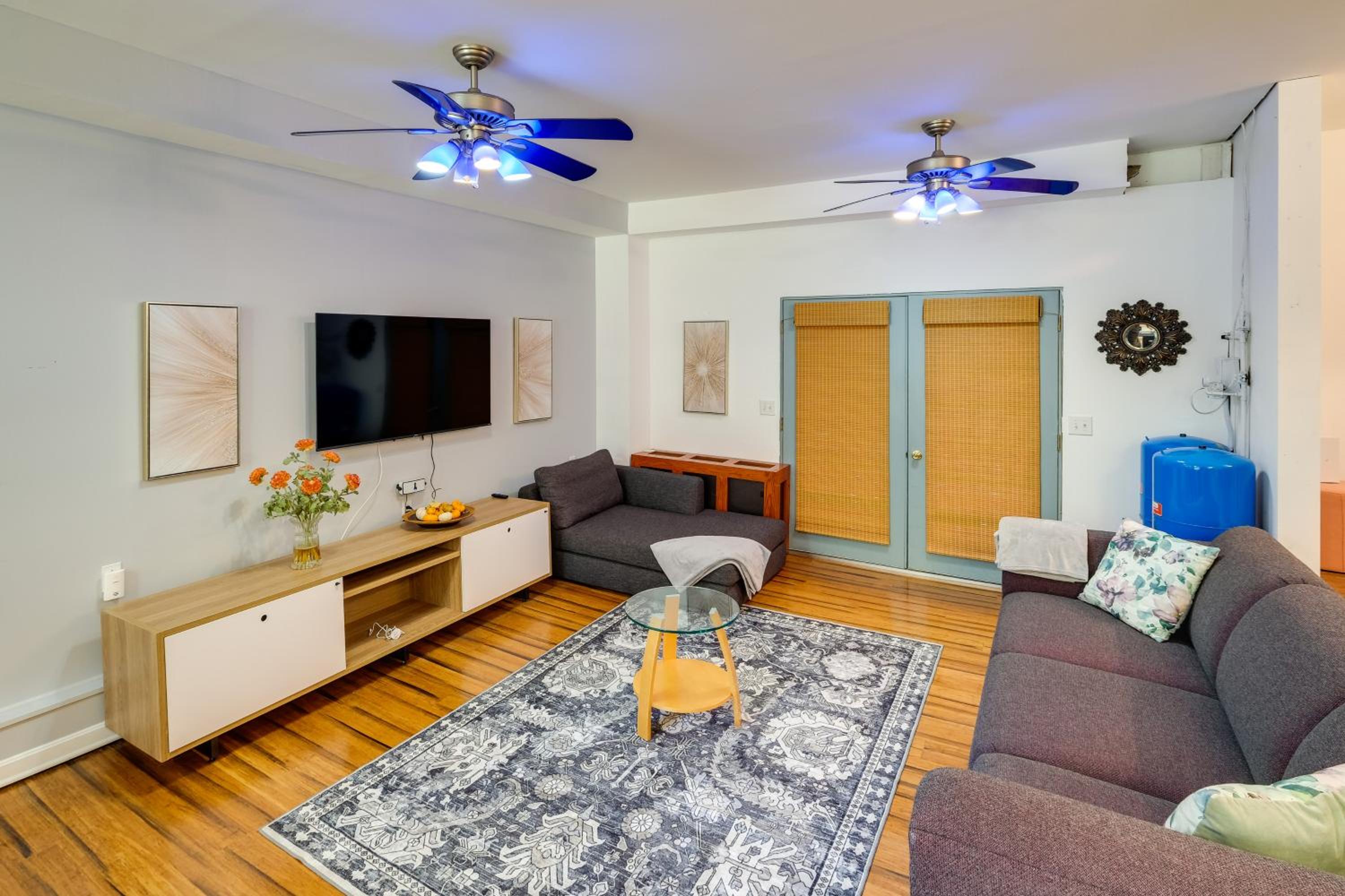 Countryside Cottage on 5 Acres! Easy Commute to DC