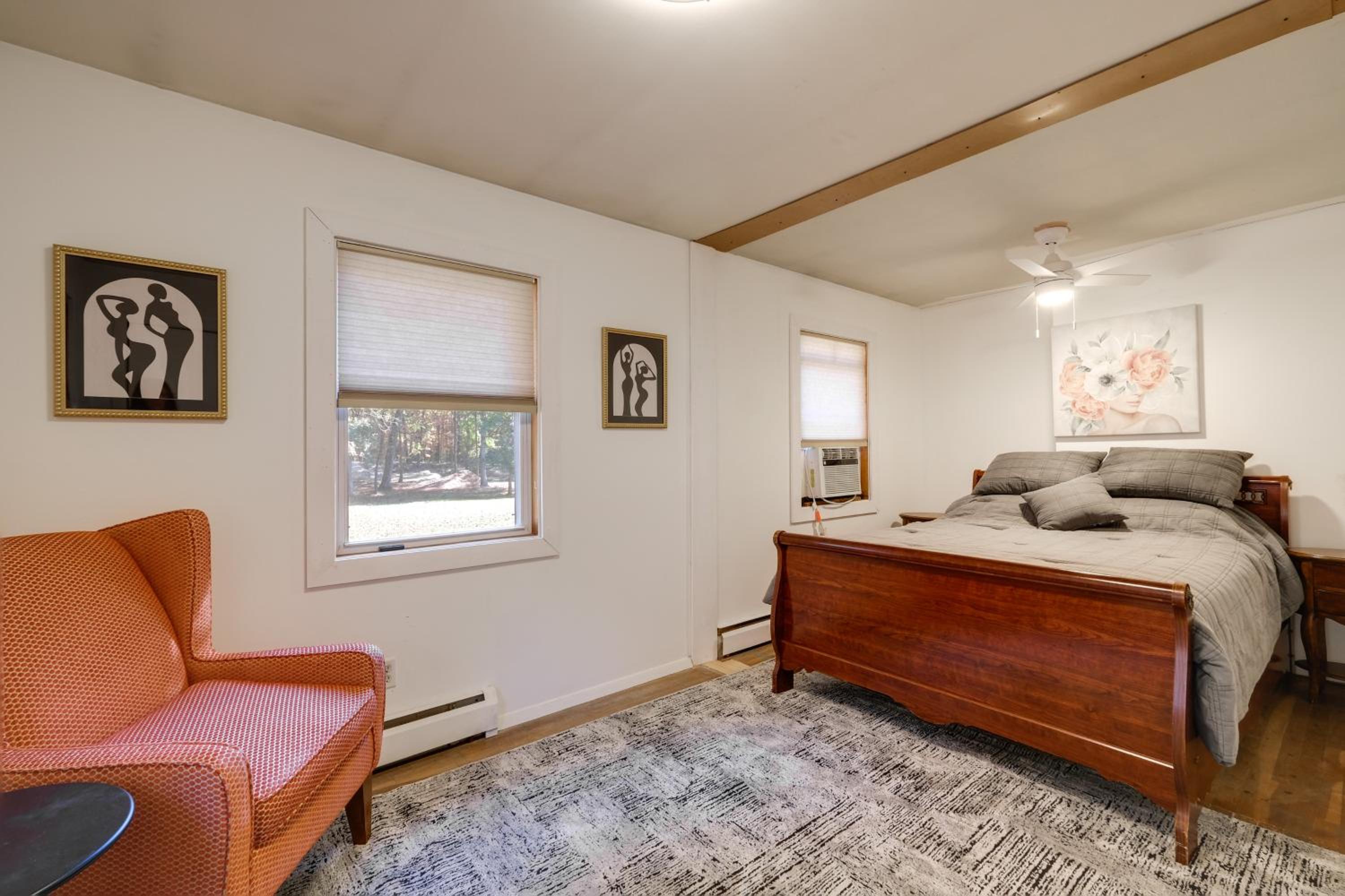 Countryside Cottage on 5 Acres! Easy Commute to DC