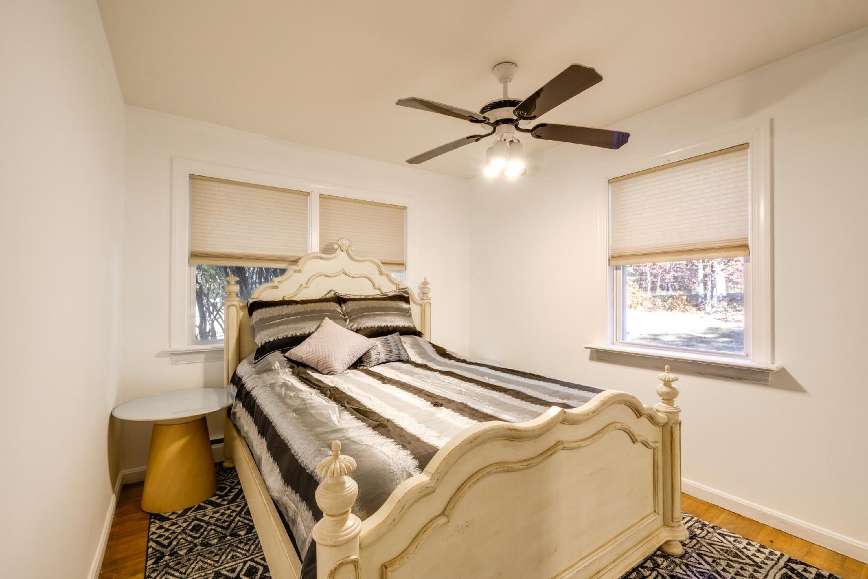 Countryside Cottage on 5 Acres! Easy Commute to DC