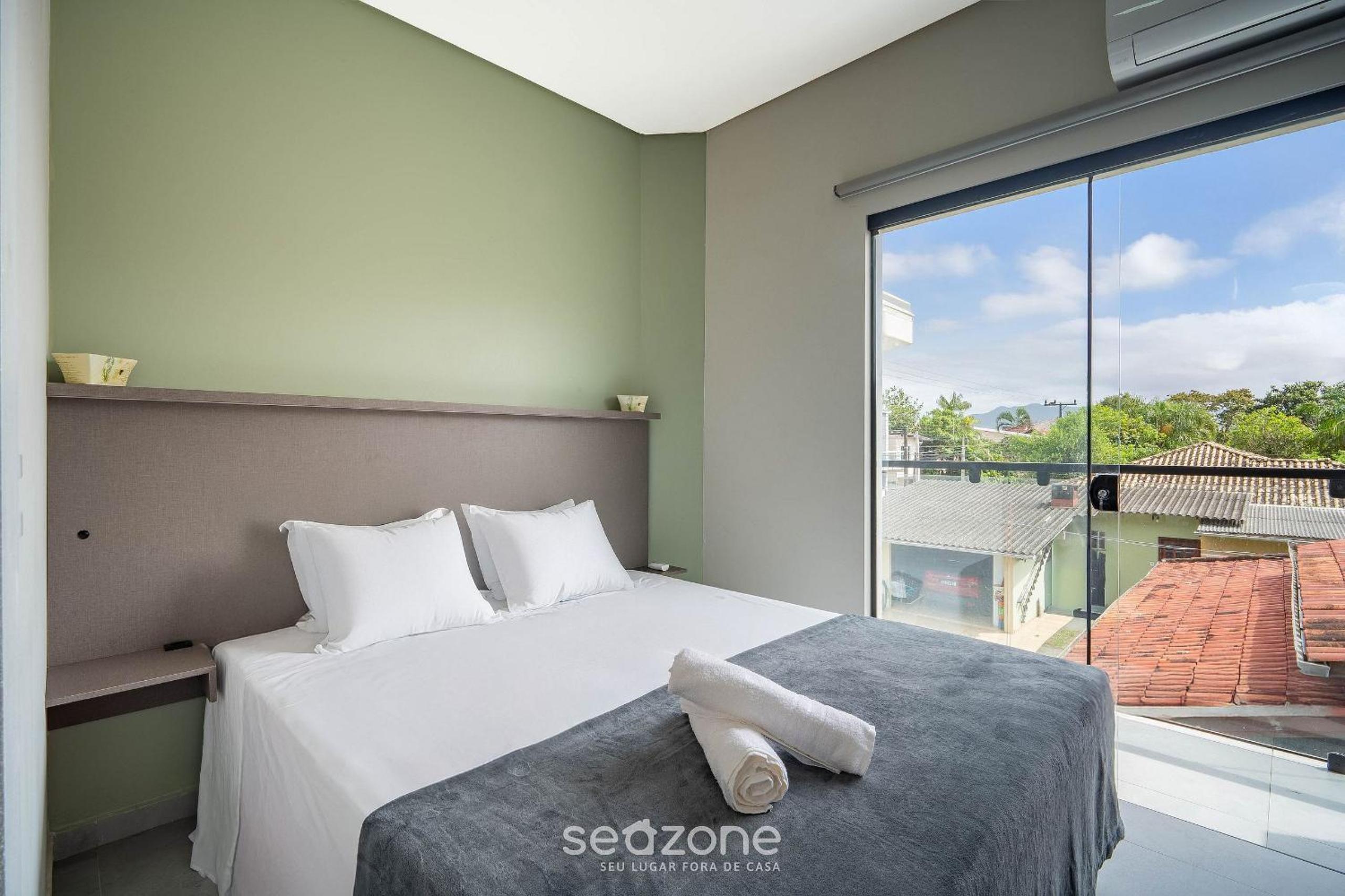 Modern apartment with balcony in Campeche CRN101