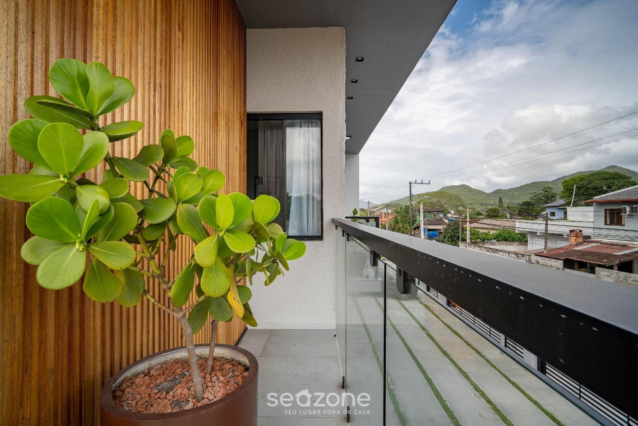 Modern apartment with balcony in Campeche CRN101