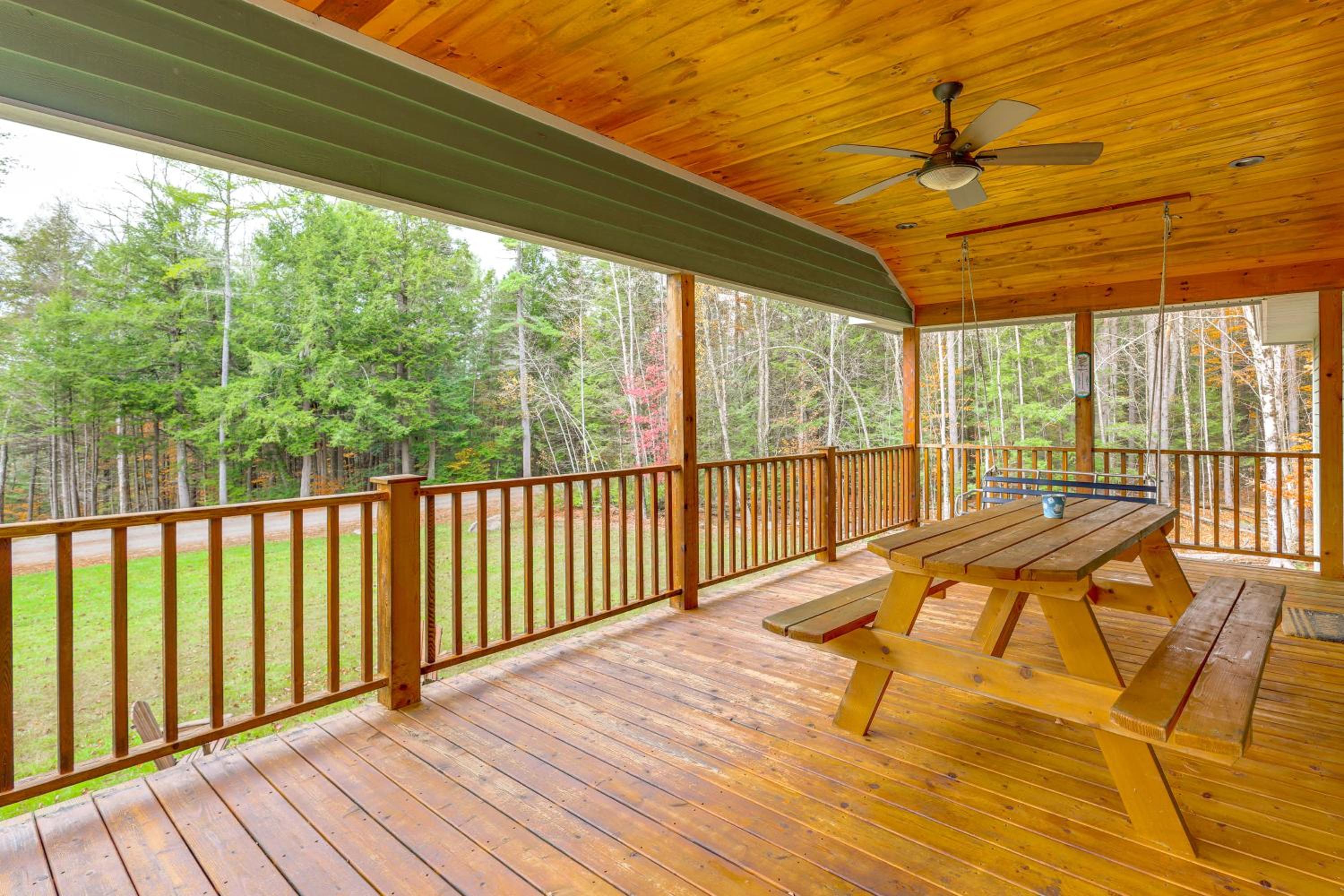 Year-Round Loon Lake Retreat Ski, Hike, Explore!