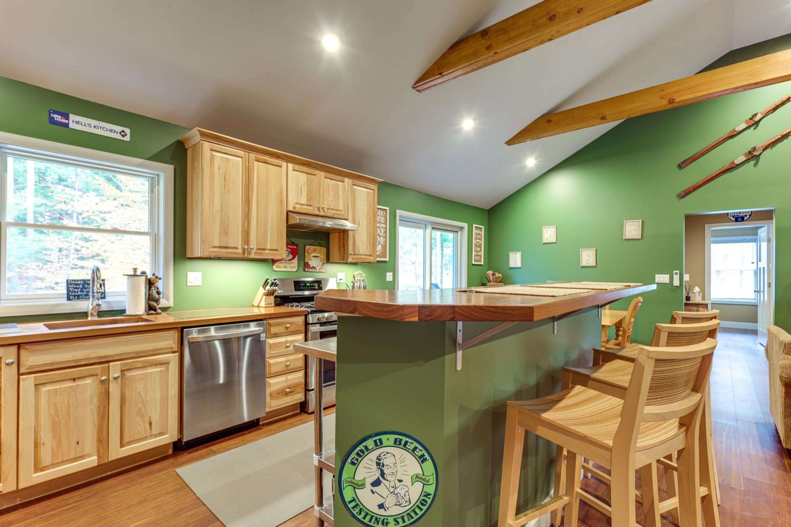 Year-Round Loon Lake Retreat Ski, Hike, Explore!