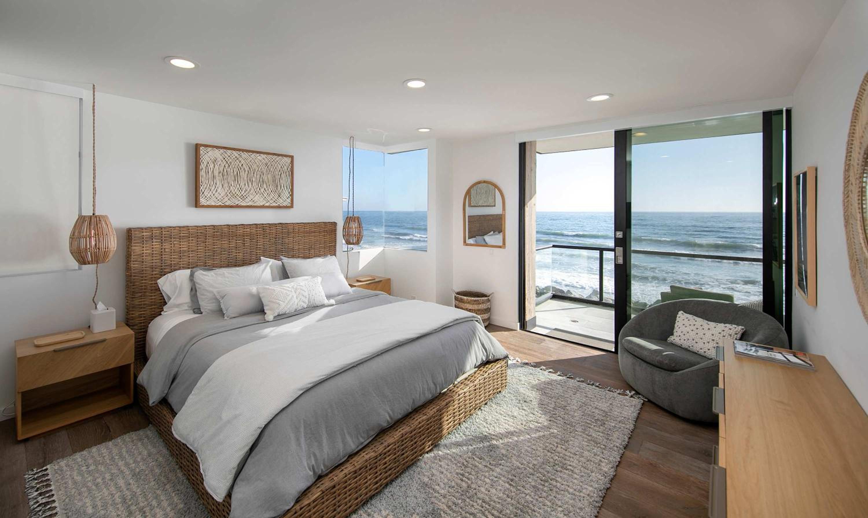 Rincon Refuge - Beachfront for 6