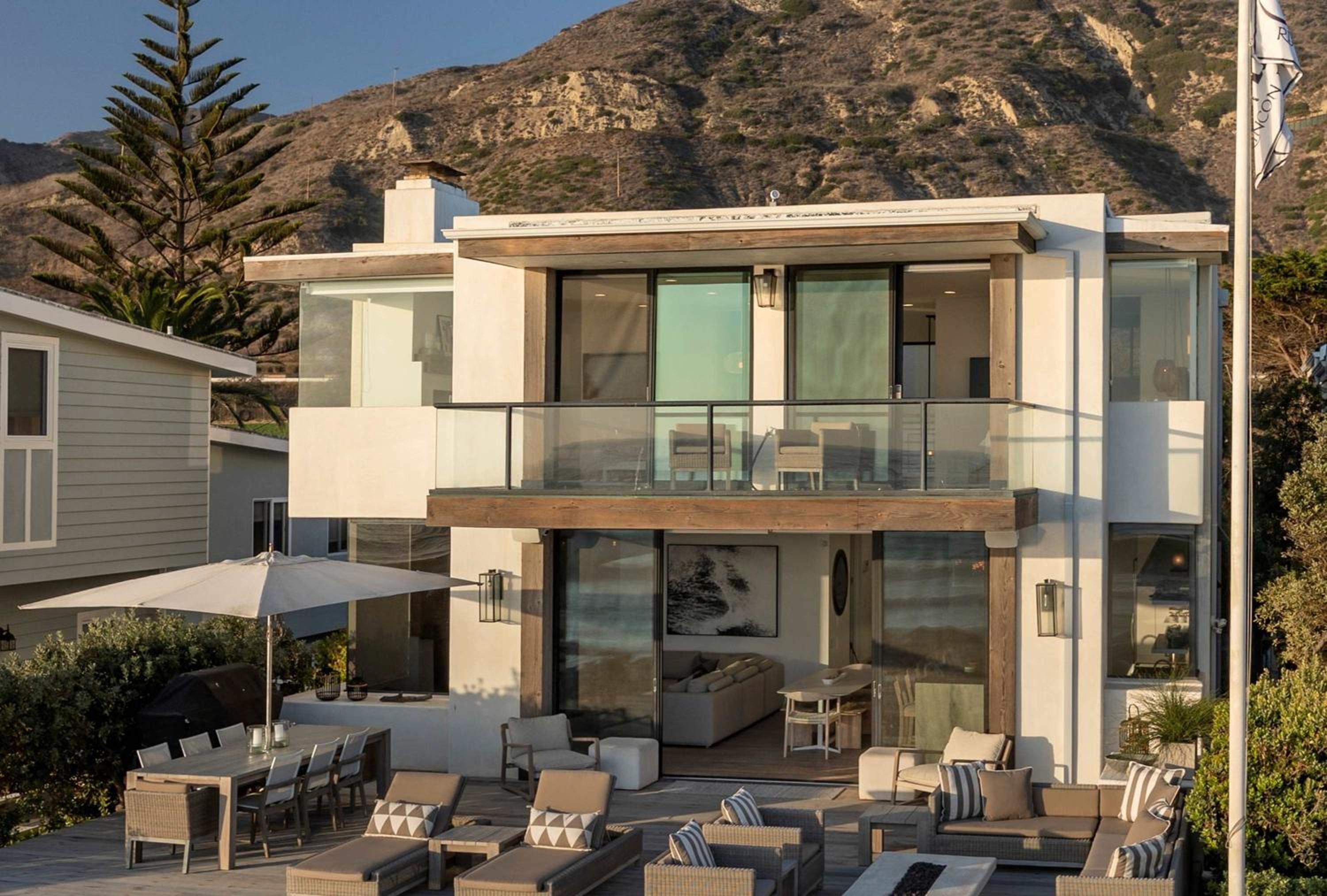 Rincon Refuge - Beachfront for 6