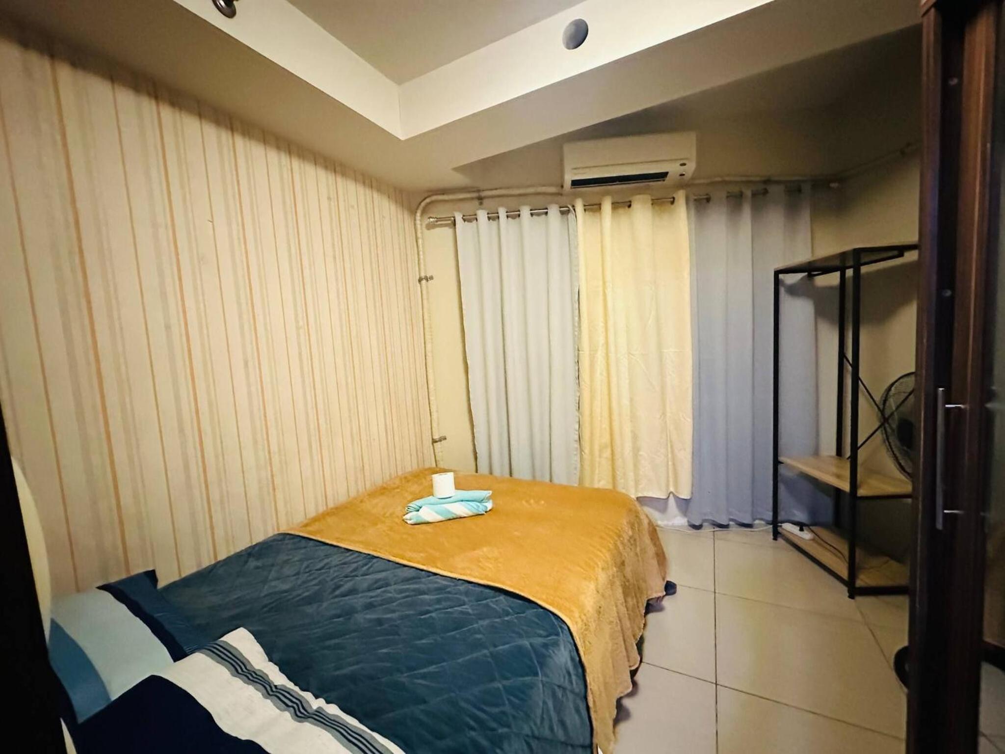 Simple Pasay Getaway - Entire Apartment for Rent