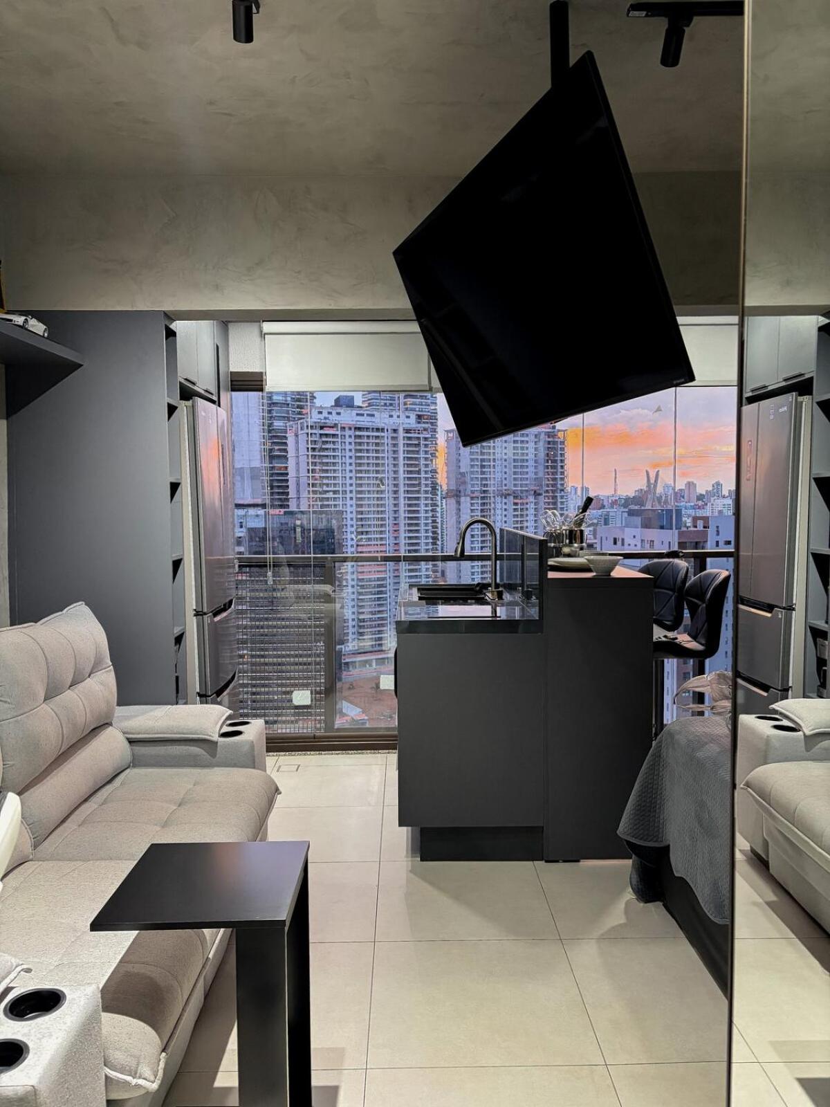 Studio moderno, 230m do Metrô, Gamer & Home Office