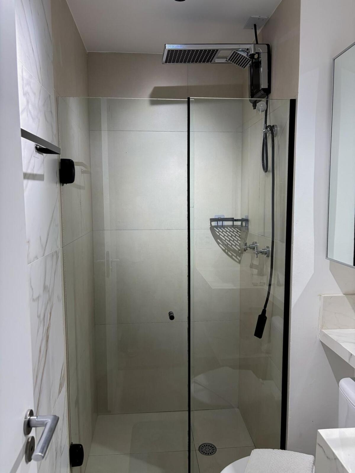 Studio moderno, 230m do Metrô, Gamer & Home Office