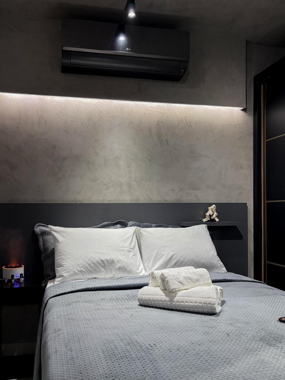Studio moderno, 230m do Metrô, Gamer & Home Office