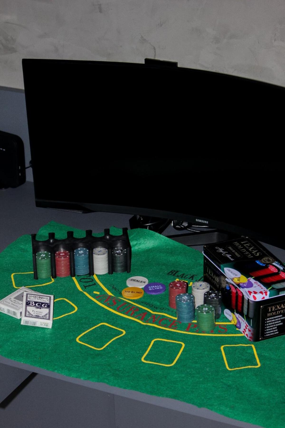 Studio moderno, 230m do Metrô, Gamer & Home Office