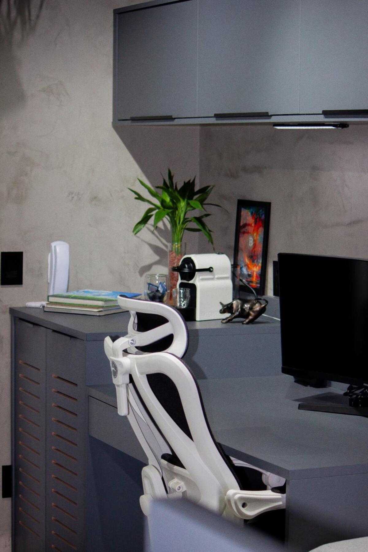 Studio moderno, 230m do Metrô, Gamer & Home Office