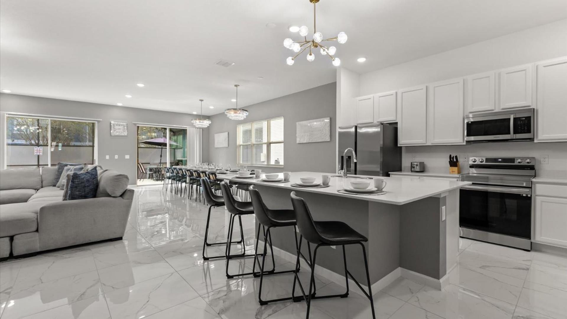 Upstay Resort Villa - Pool, Hot Tub, Sleeps 27