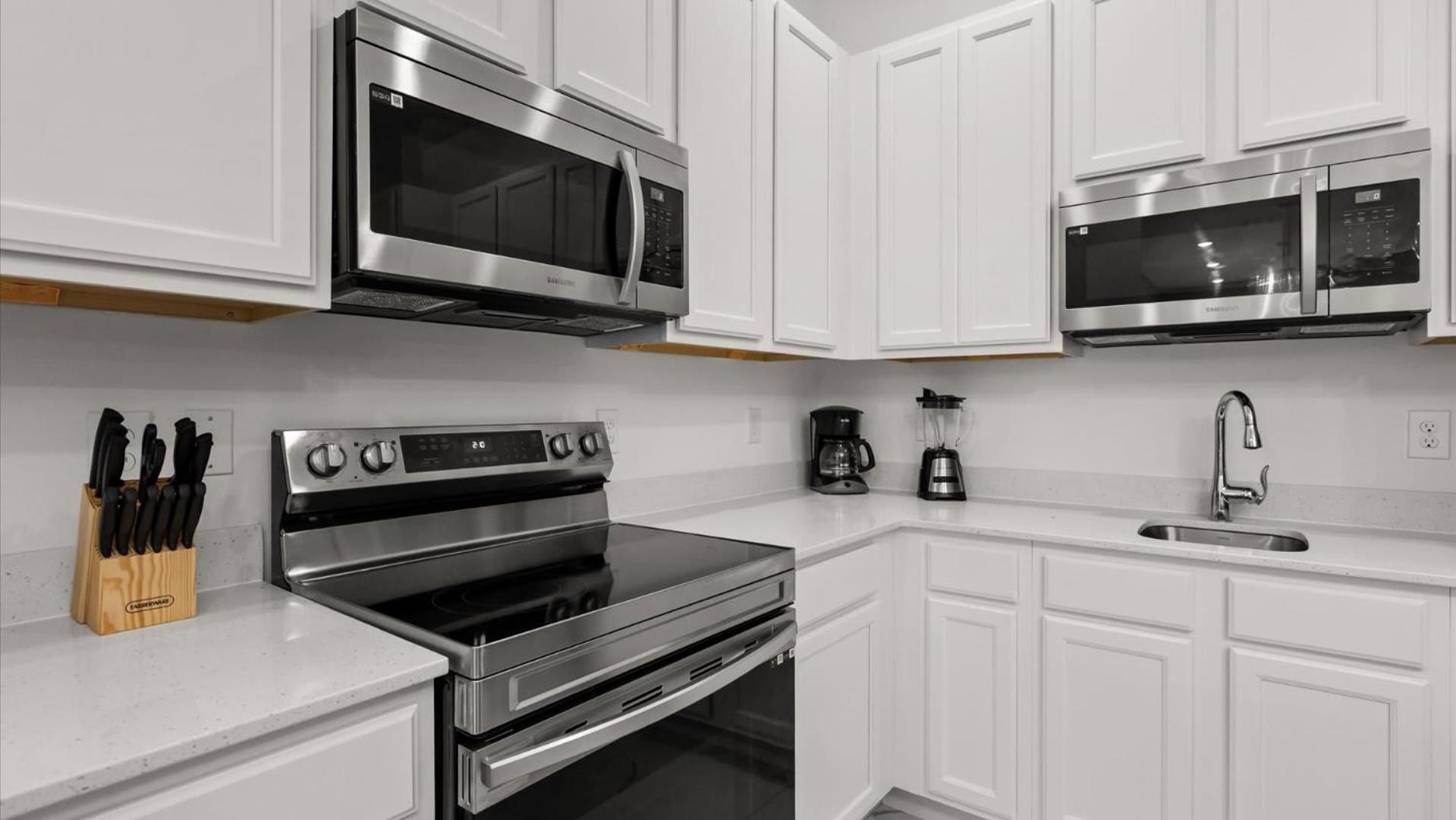Upstay Resort Villa - Pool, Hot Tub, Sleeps 27