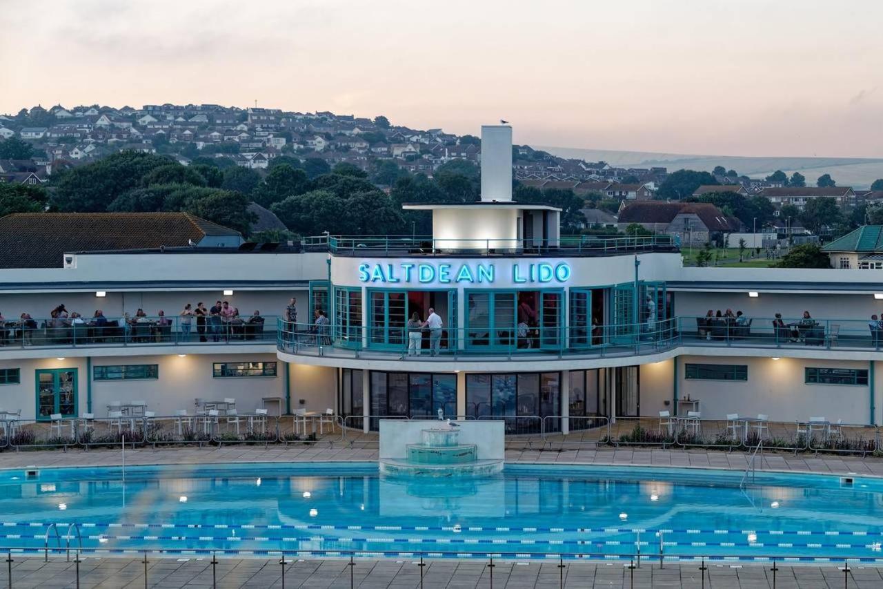 4 Bedroom House in Saltdean, Brighton