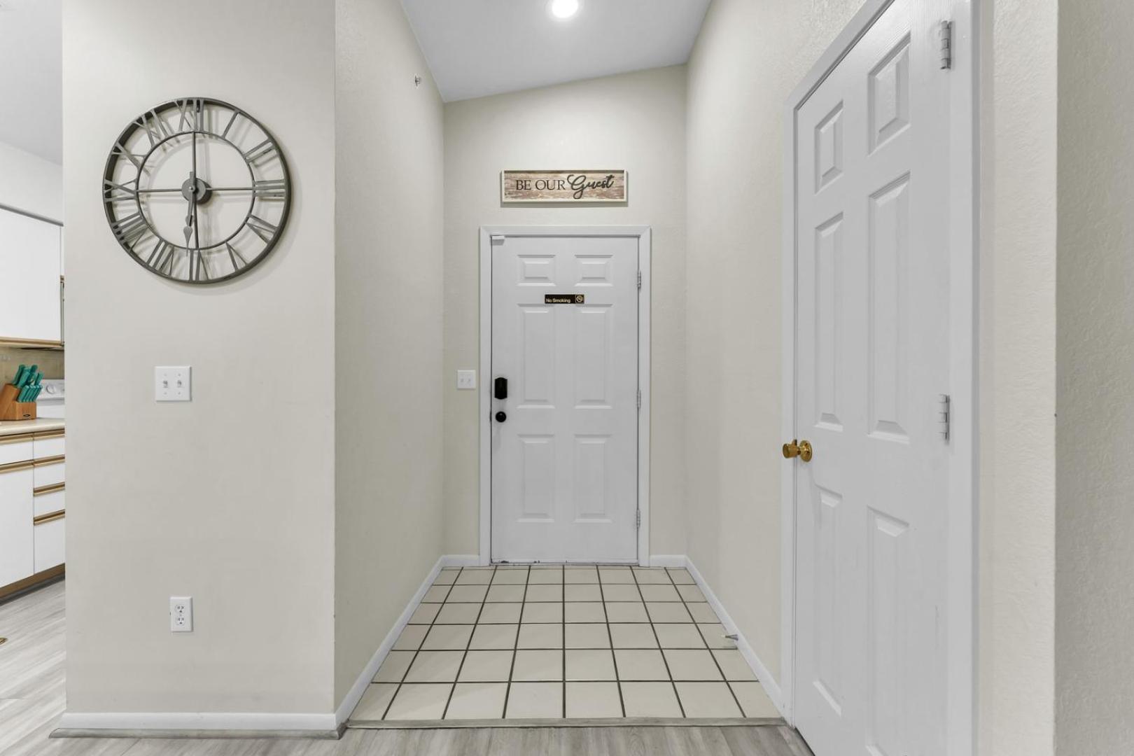 Branson 2BR Retreat | Jacuzzi + Gym + Pools