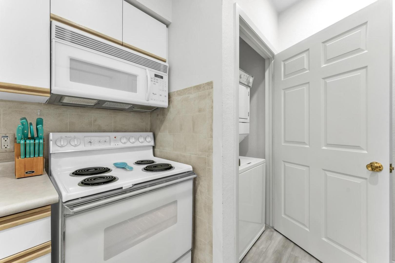Branson 2BR Retreat | Jacuzzi + Gym + Pools