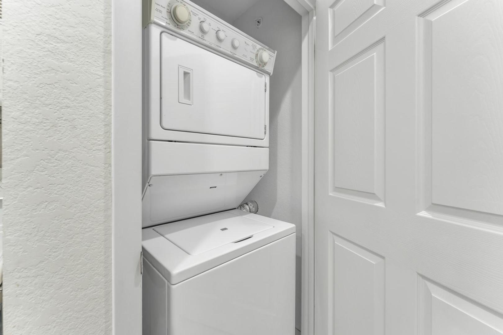 Branson 2BR Retreat | Jacuzzi + Gym + Pools