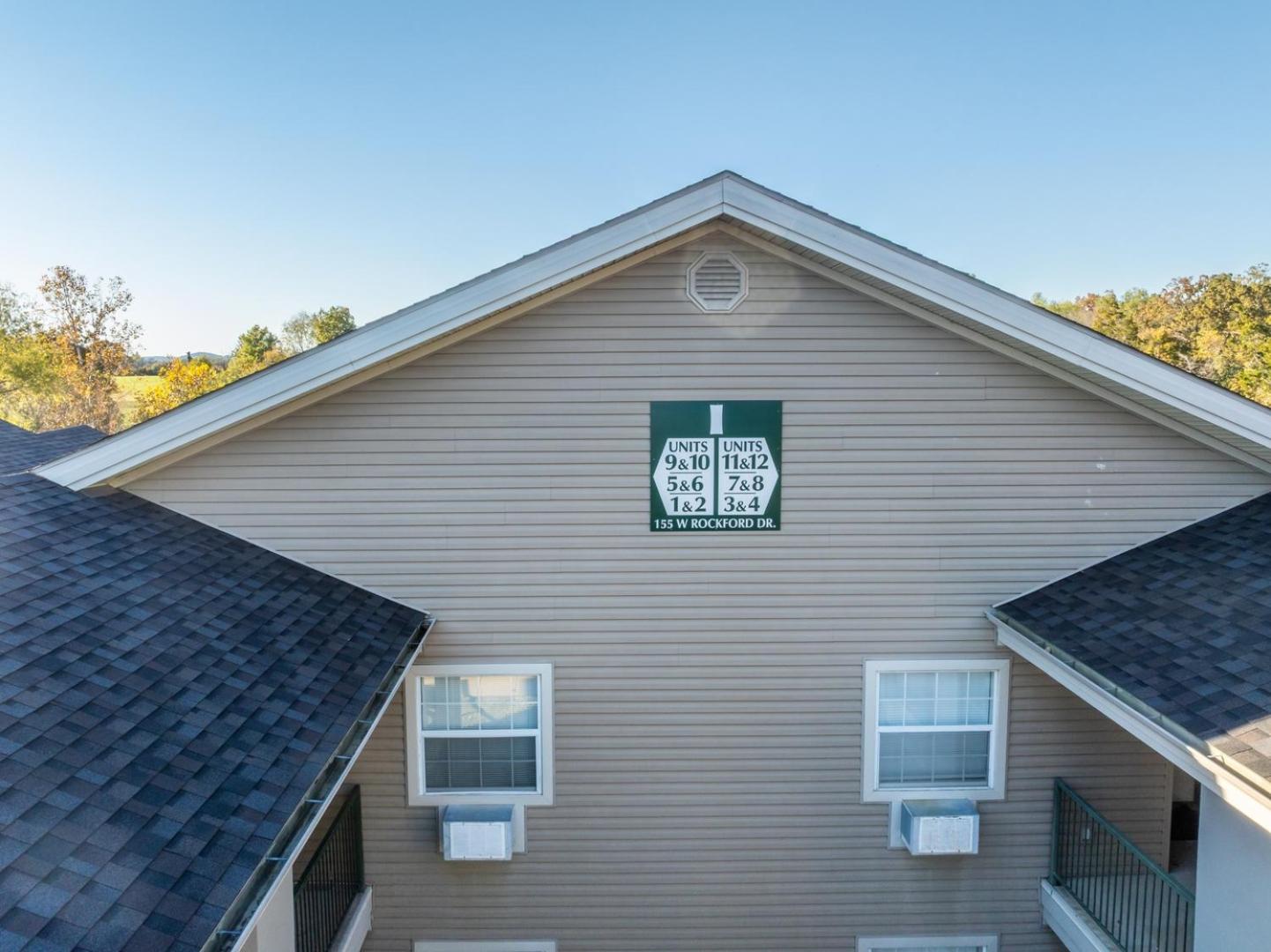 Branson 2BR Retreat | Jacuzzi + Gym + Pools