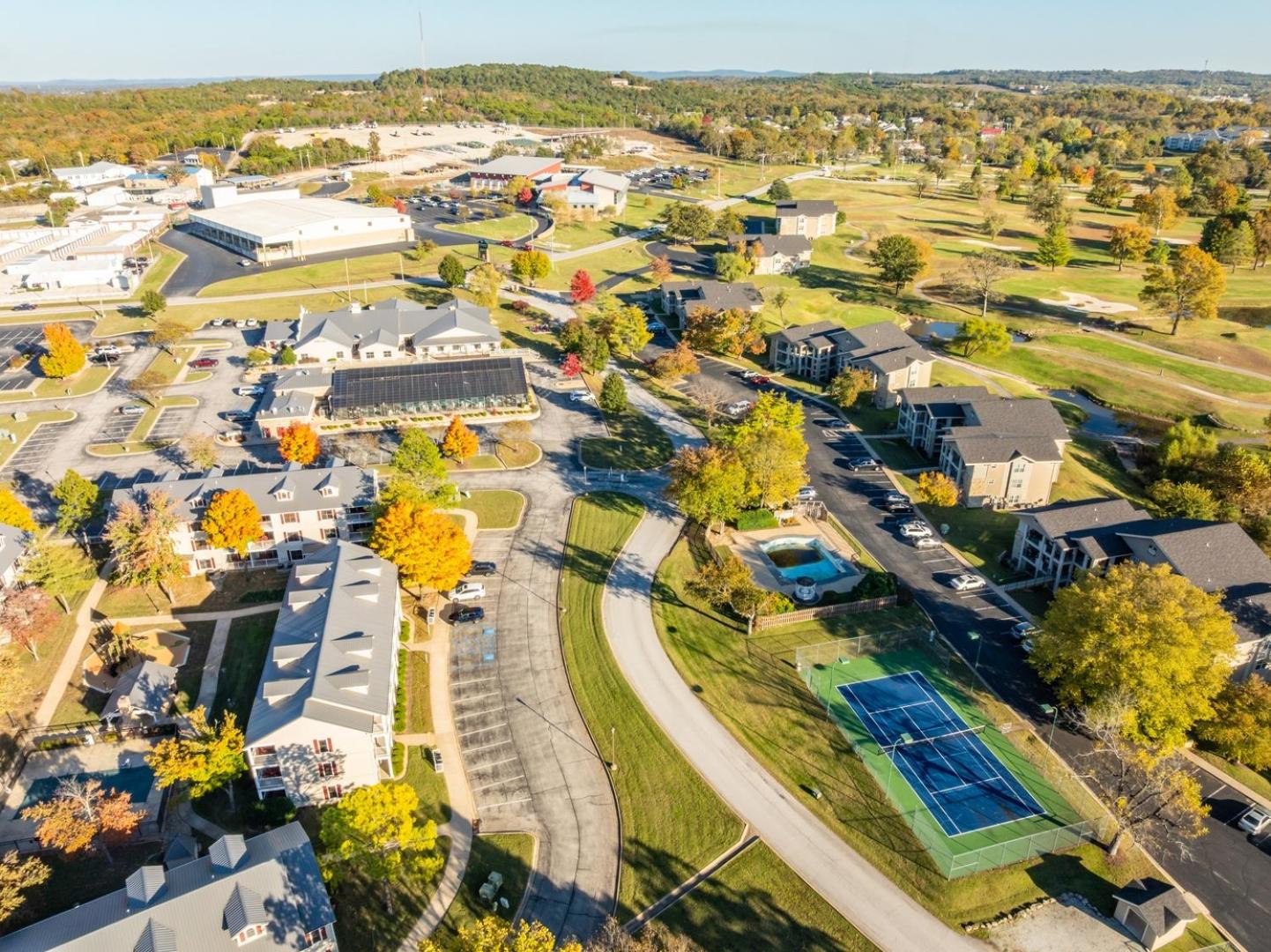Branson 2BR Retreat | Jacuzzi + Gym + Pools