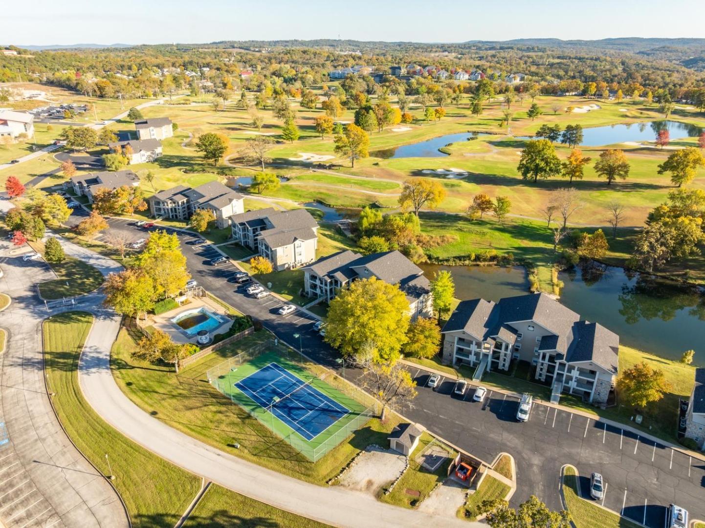 Branson 2BR Retreat | Jacuzzi + Gym + Pools
