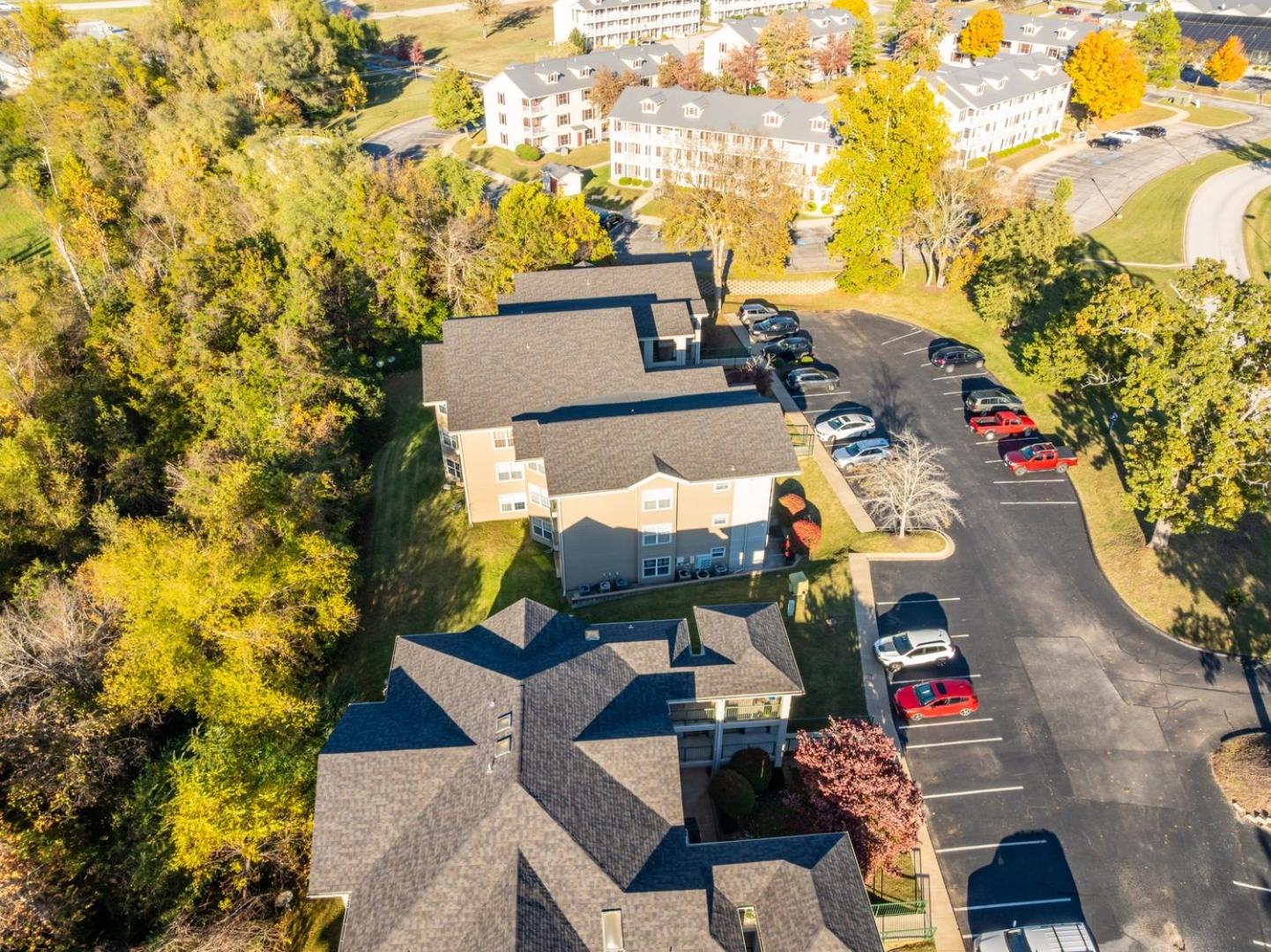 Branson 2BR Retreat | Jacuzzi + Gym + Pools