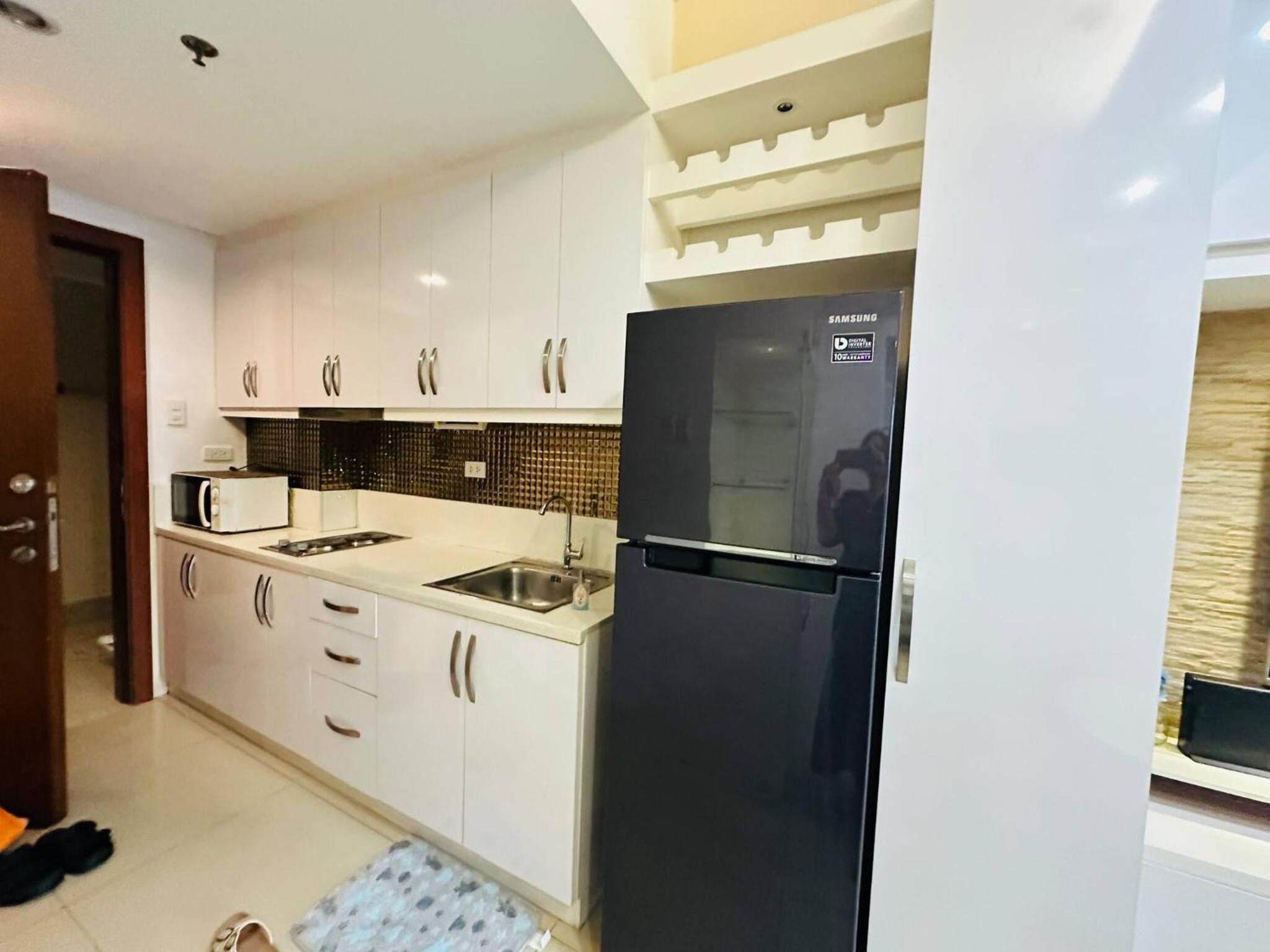 Charming 1-Bedroom Apartment in the Heart of Pasay City