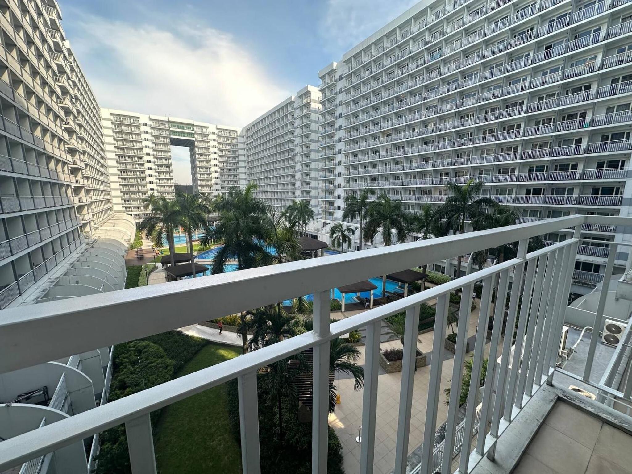 Charming 1-Bedroom Apartment in the Heart of Pasay City